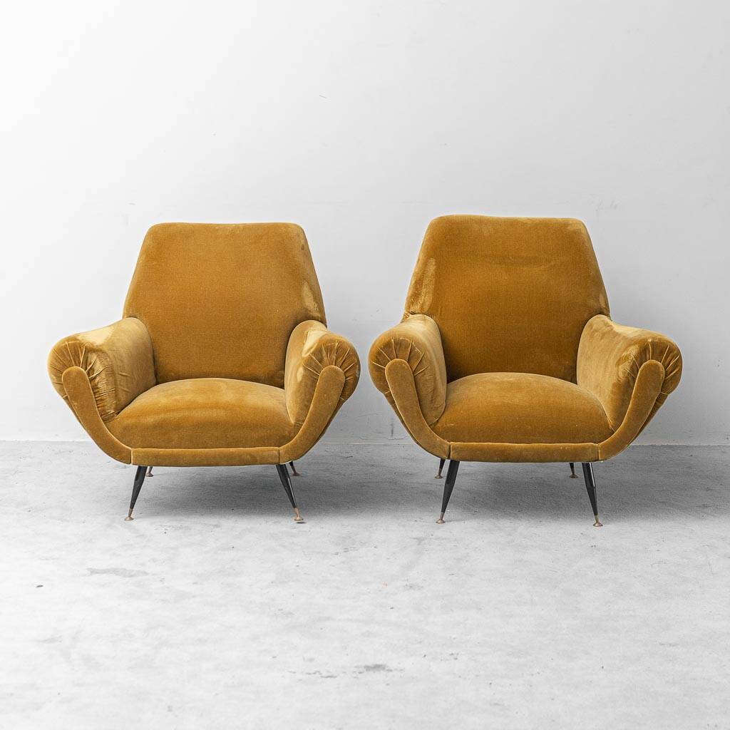 Pair of vintage velvet armchairs in Gigi Radice style – Italian design 1950s