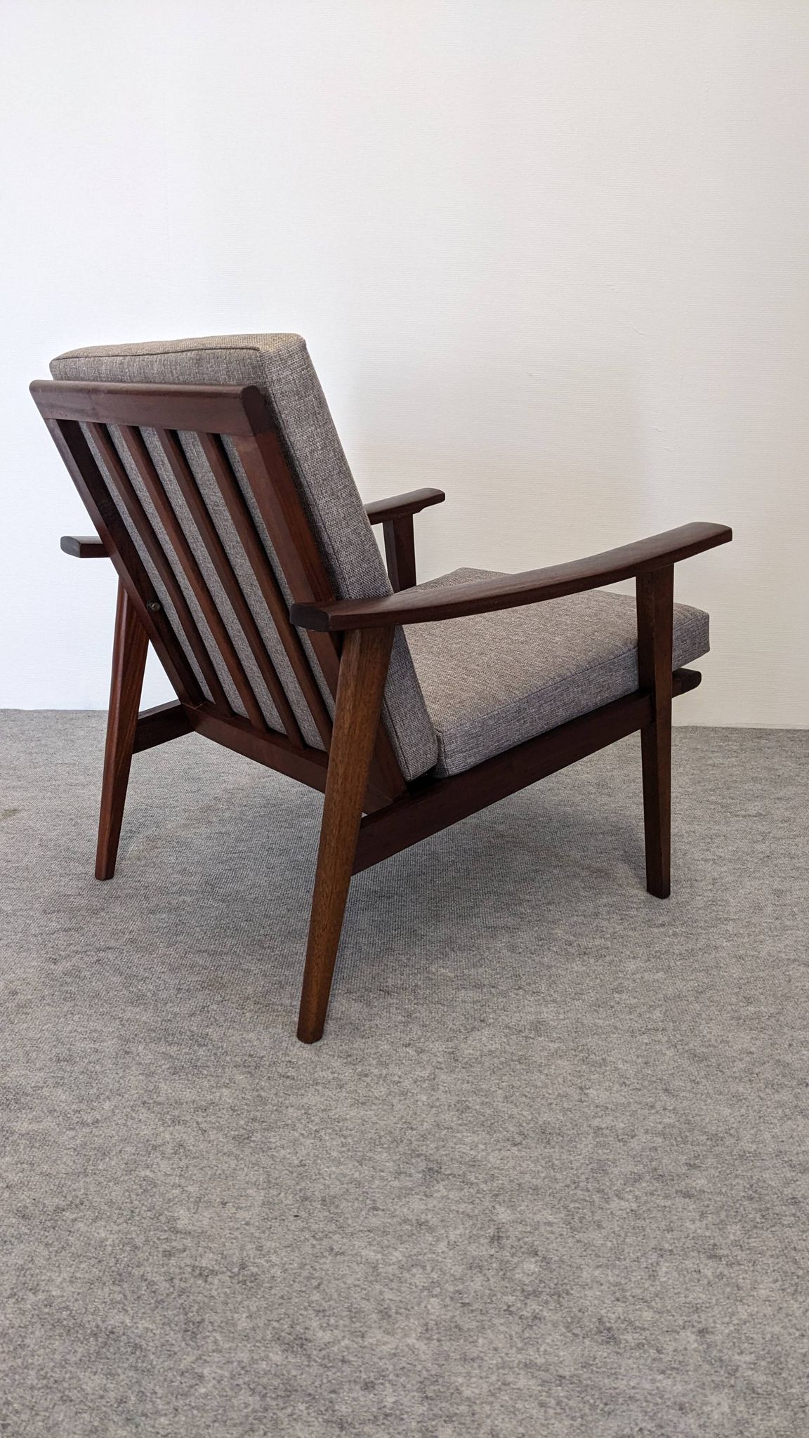 Fauteuil moderniste scandinave en teck, Danemark vers 1960