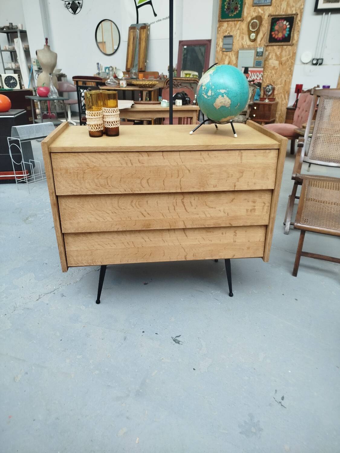 Vintage chest of drawers