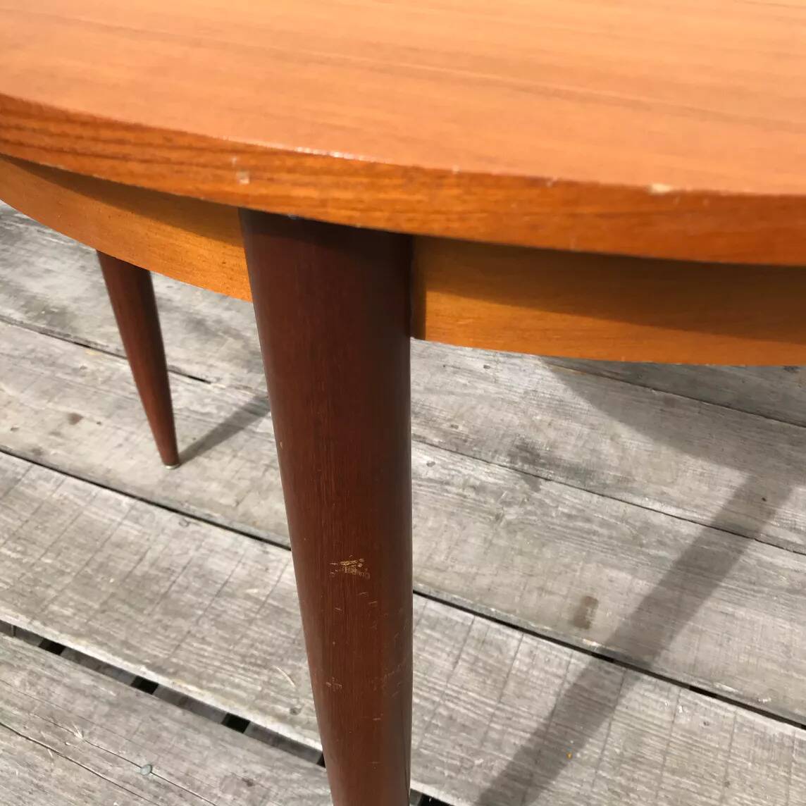 Vintage 1970s round table with extensions.