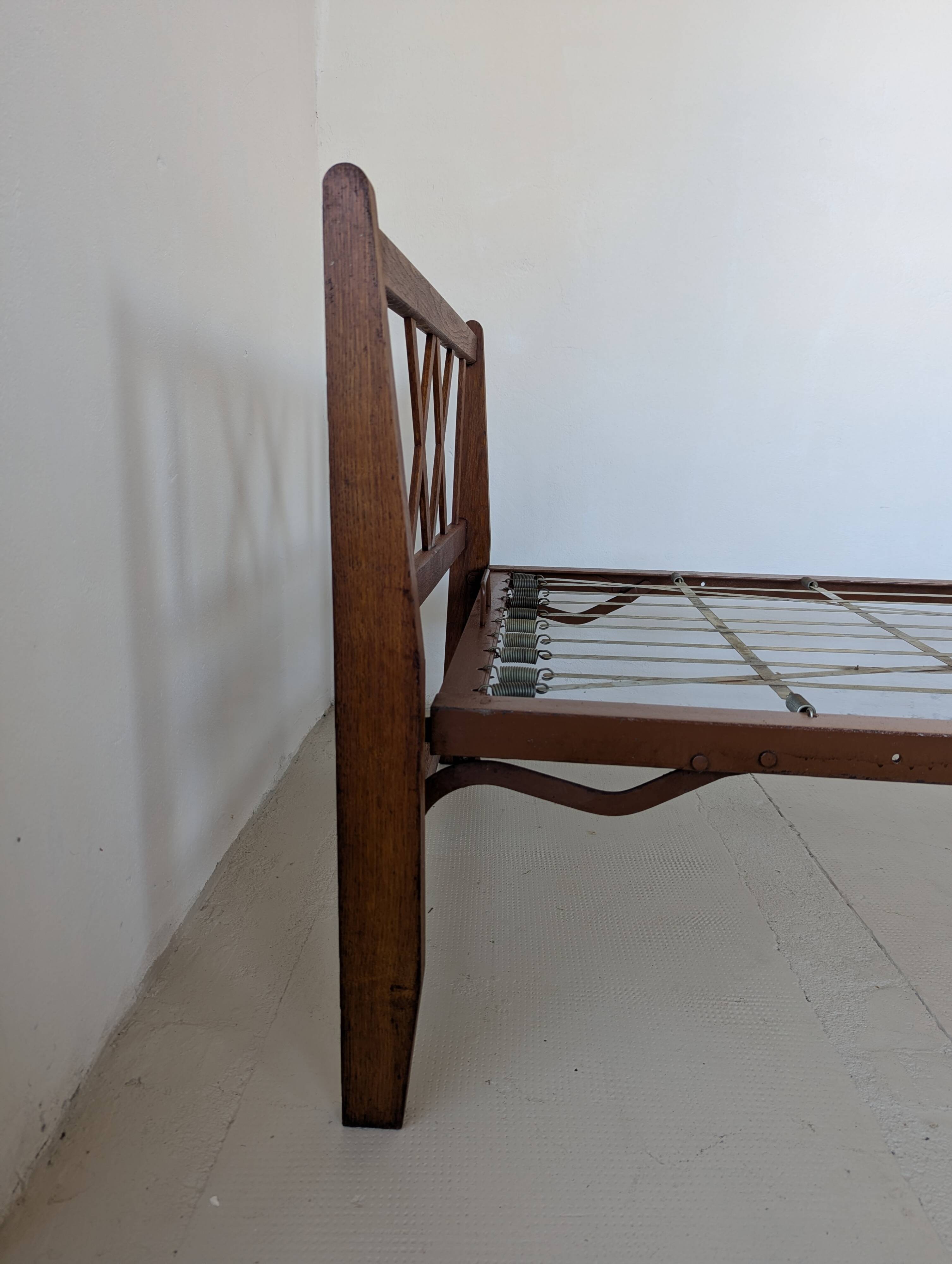 Bed, daybed, style reconstruction, in oak, 1950s.