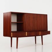 Buffet haut en teck, design danois, années 1960, designer : EW Bach