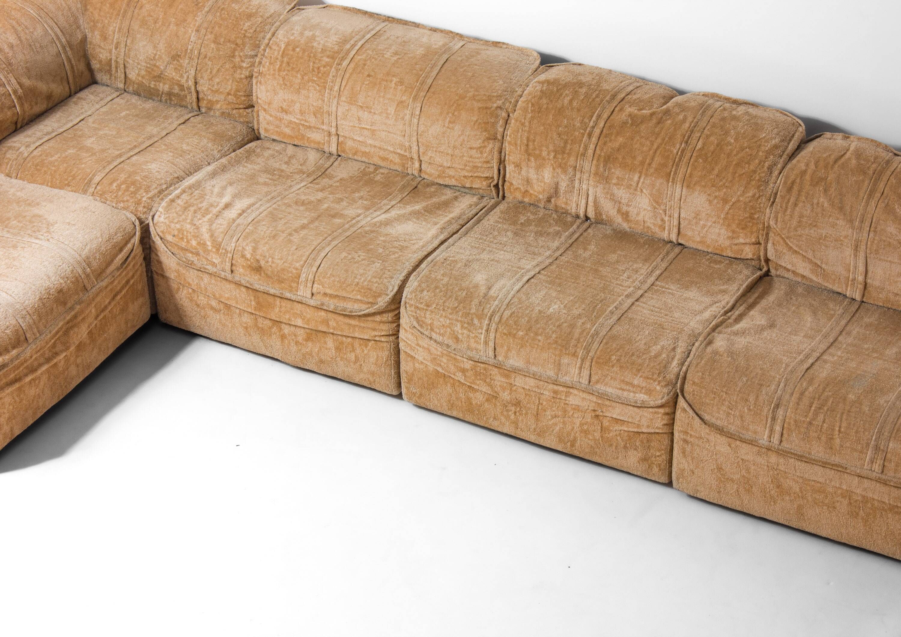 Modular 7-piece beige Italian sofa in soft velvet, 1970s