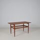 Table basse danoise avec porte-magazine, années 1960
