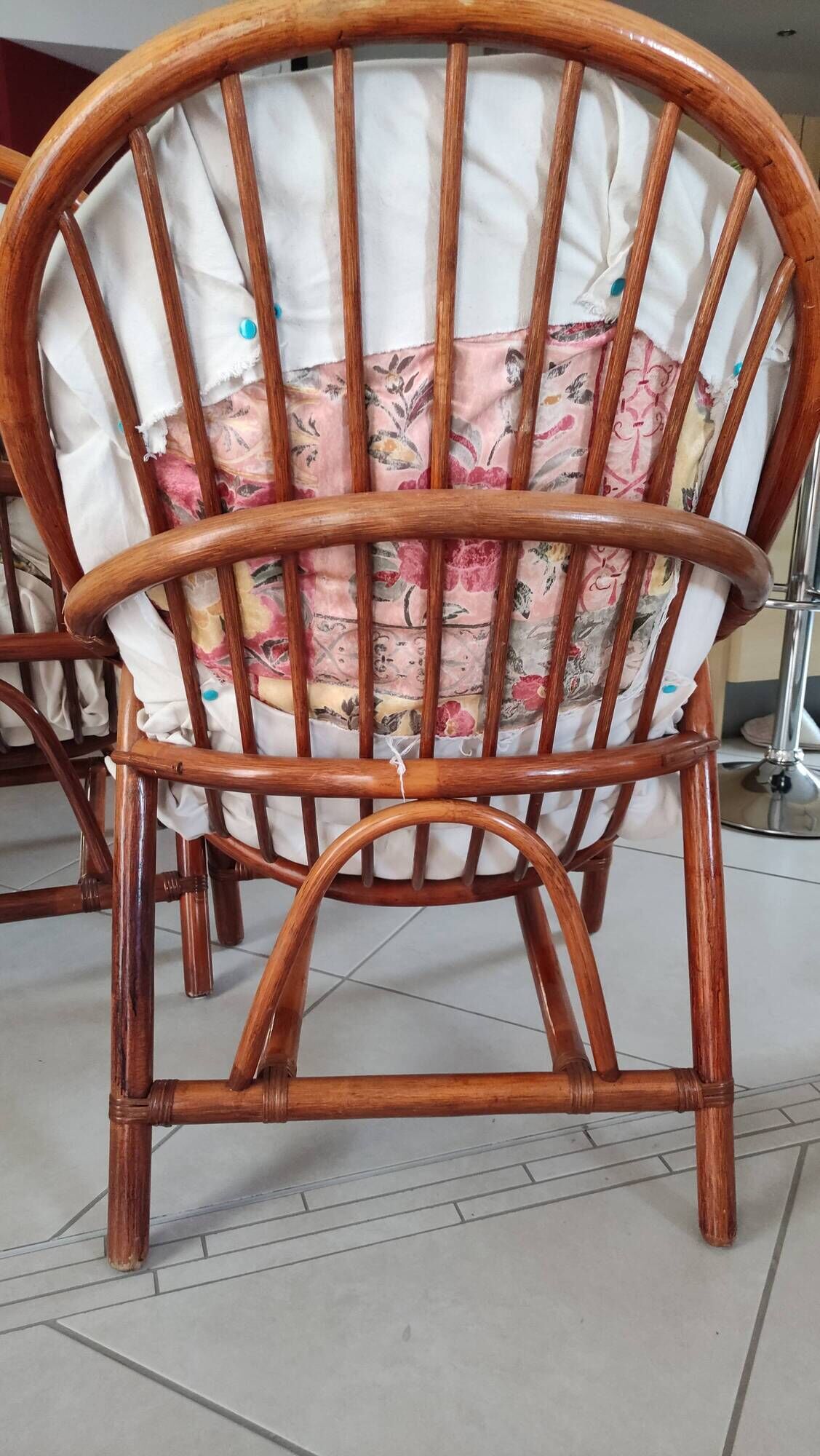 Sofa armchairs and coffee table in vintage rattan of six pieces