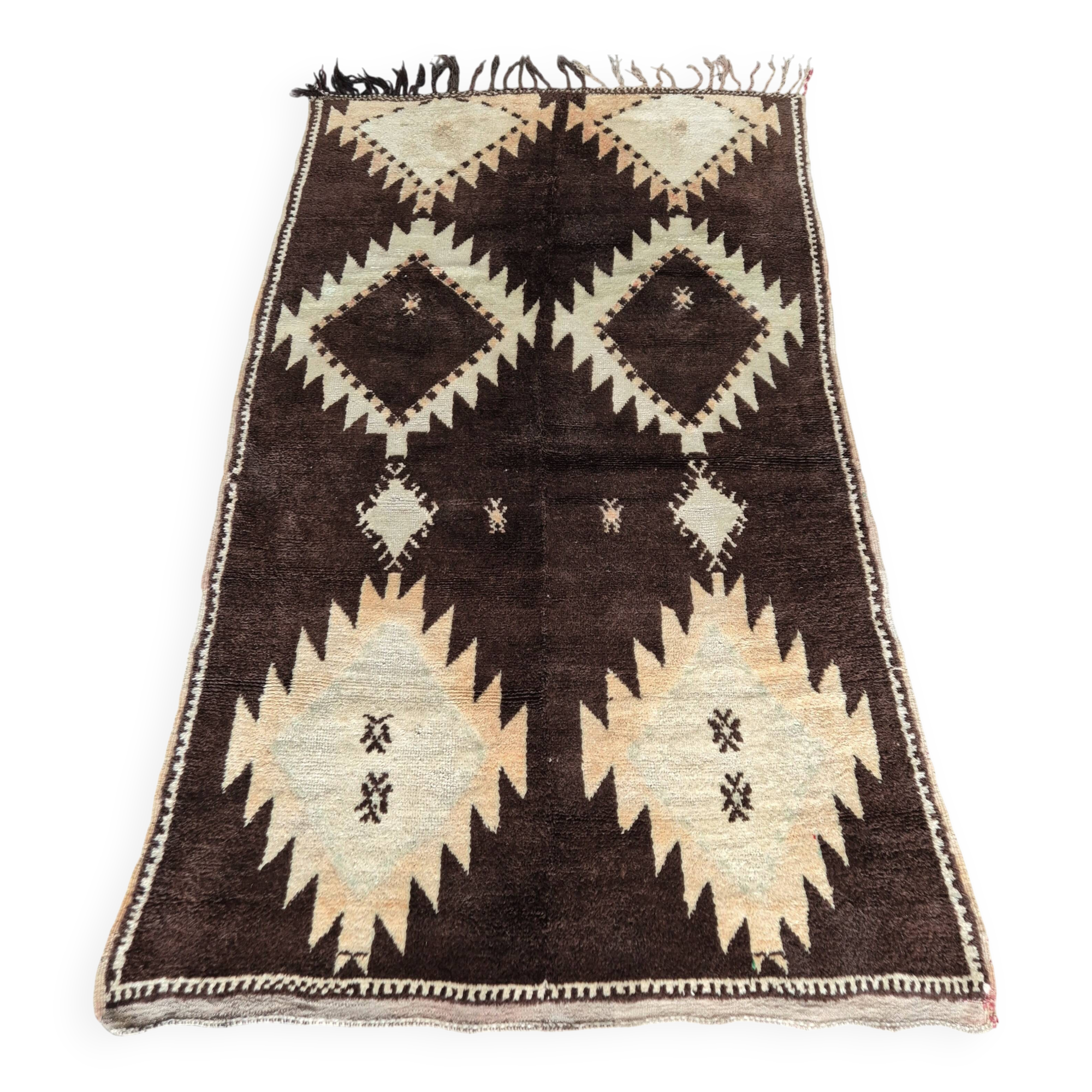 Old Taznakht Berber rug 150x245
