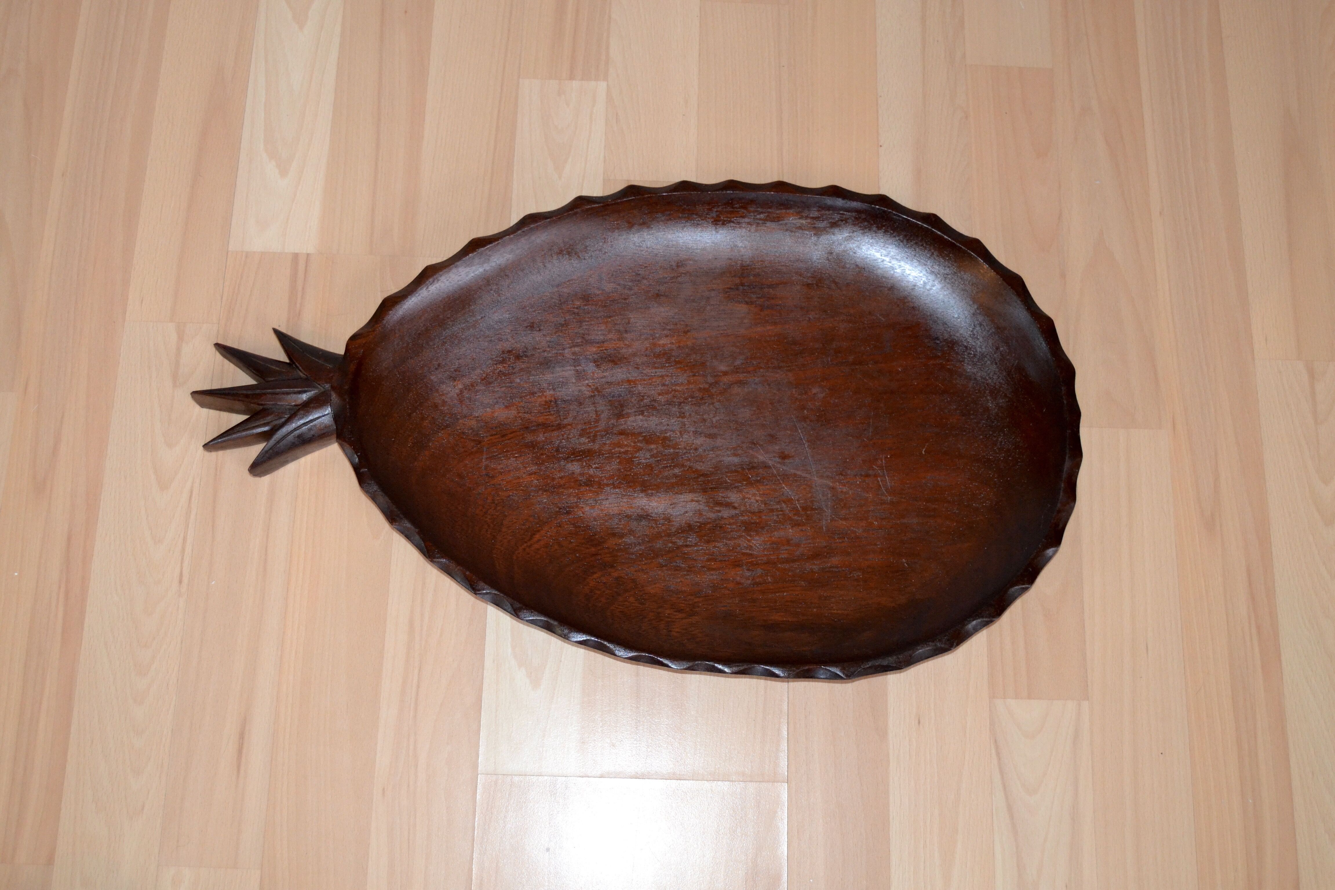 Wooden pineapple shape