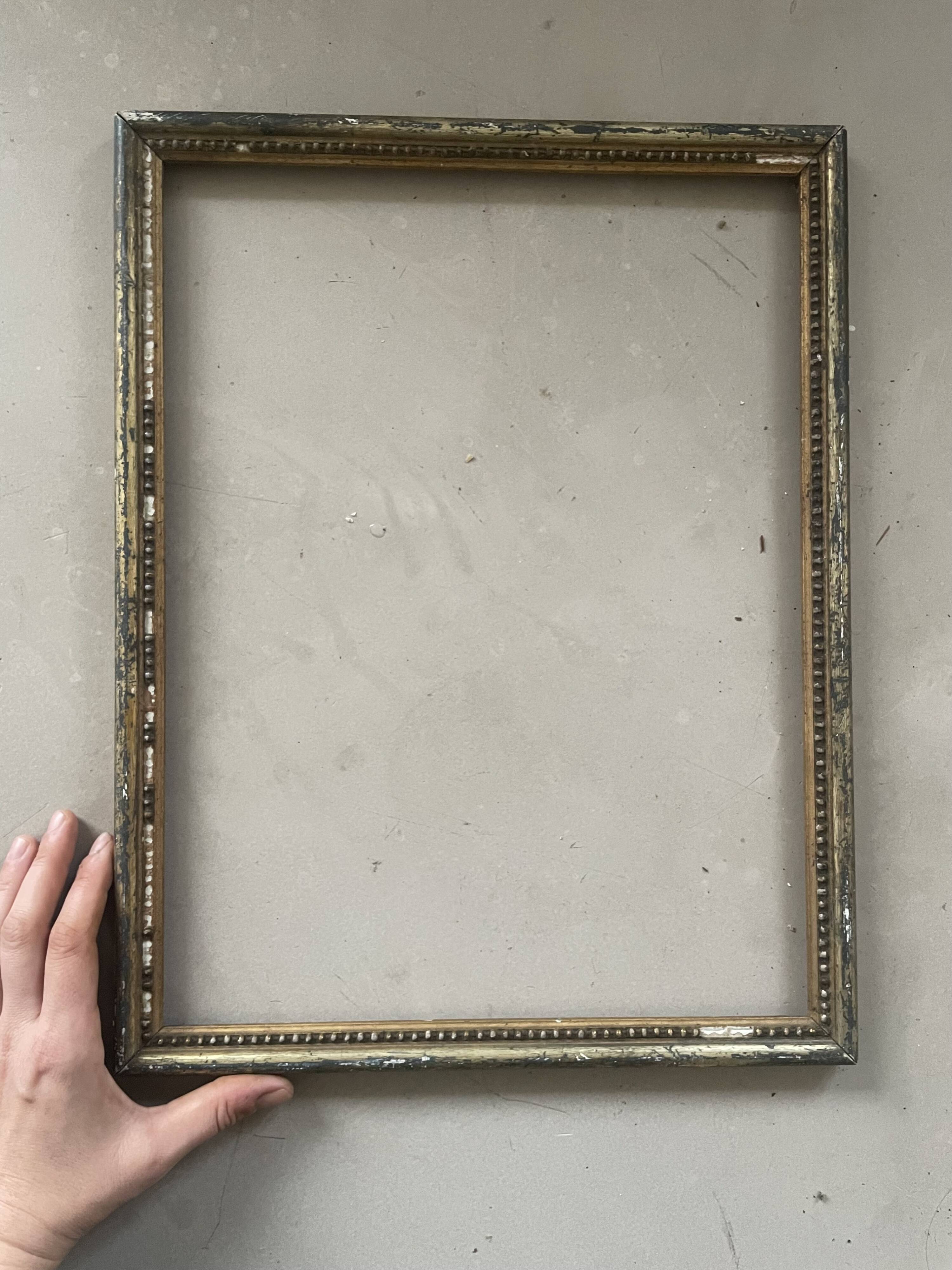 Old beaded gold frame 33x42cm