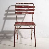 Anciennes chaises de terrasse rouges et blanches (vers 1920). Ensemble de 4 pièces