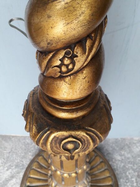 Golden carved wood lamppost or period 1940 Italy