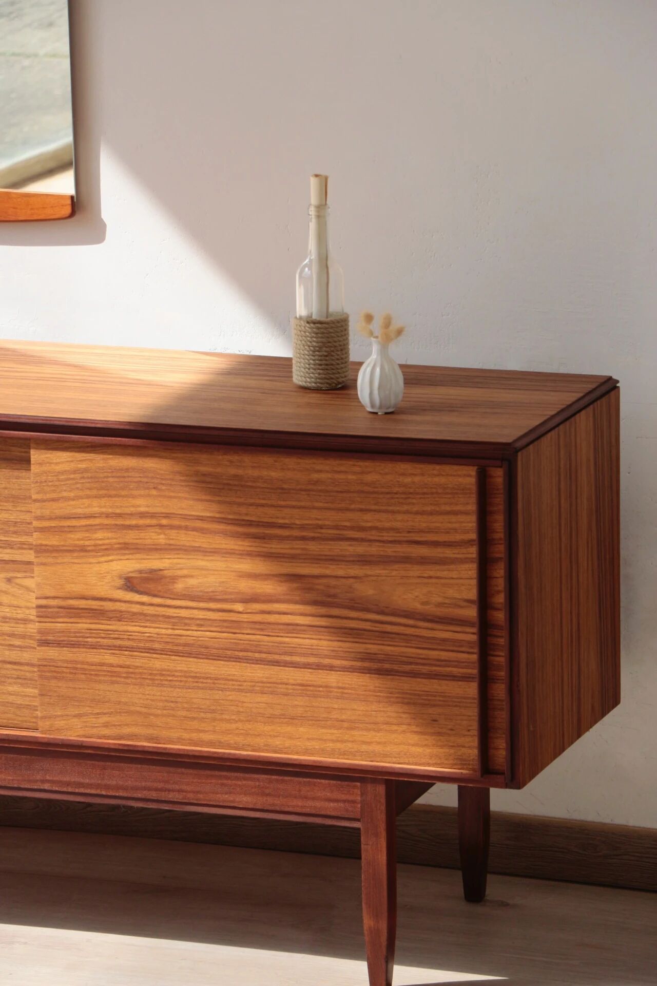 Scandinavian teak enfilade White & Newton | Vintage design from the 1960s