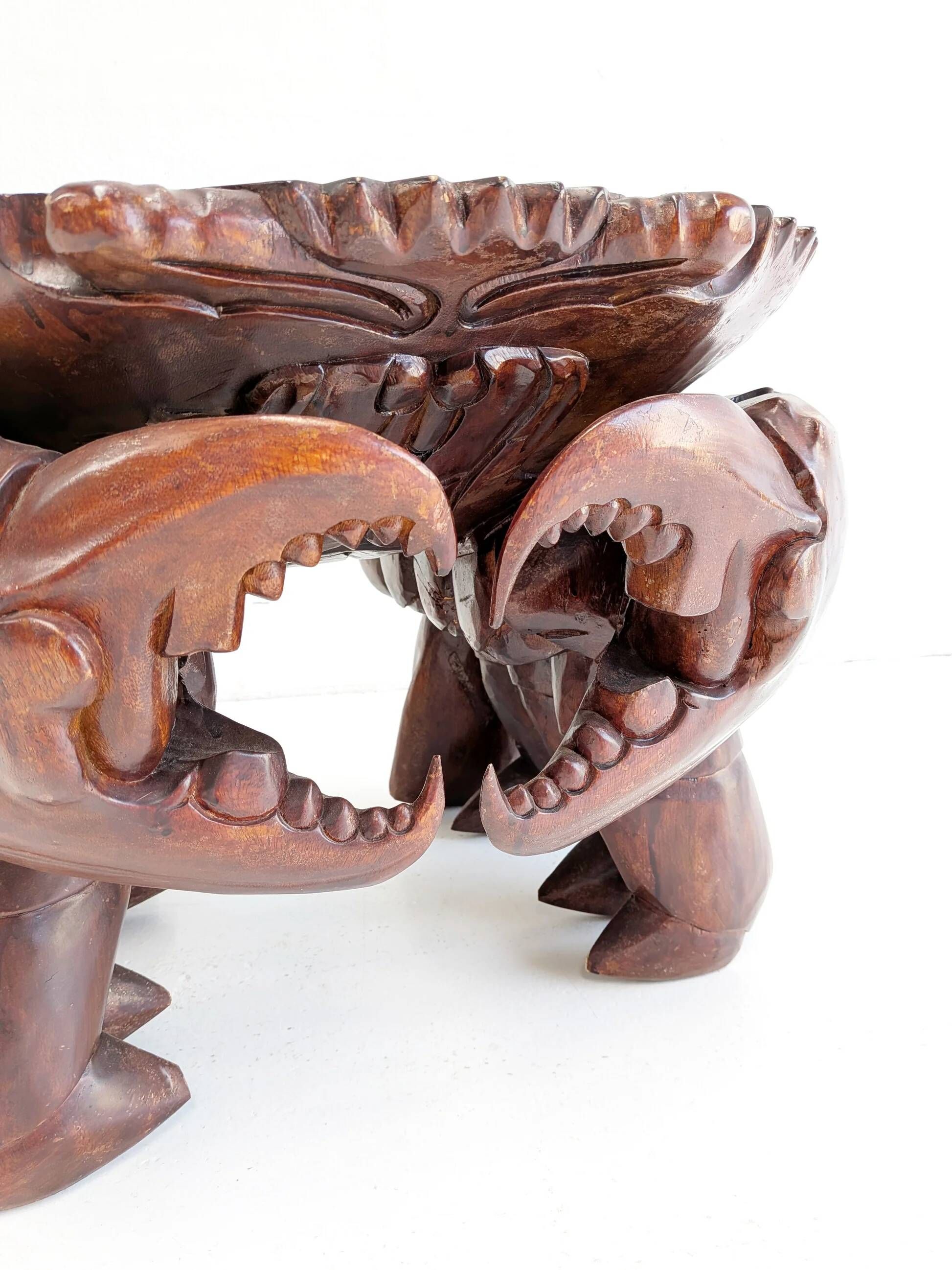 Table d'appoint en forme de crabe fait main des années 1970