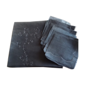 Nappe et serviettes noires en organdi