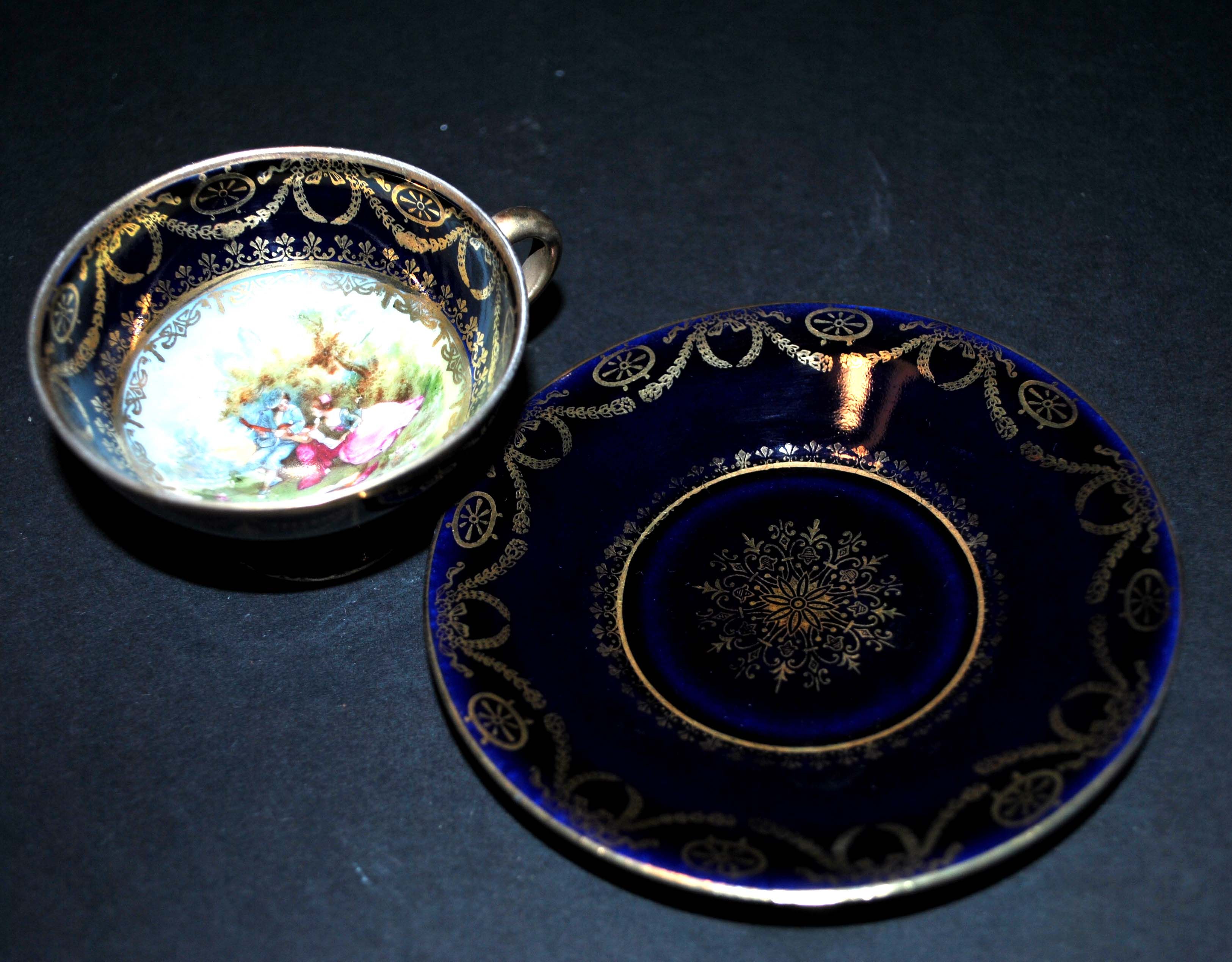 Romantic cup in cobalt blue and gold Vienna porcelain