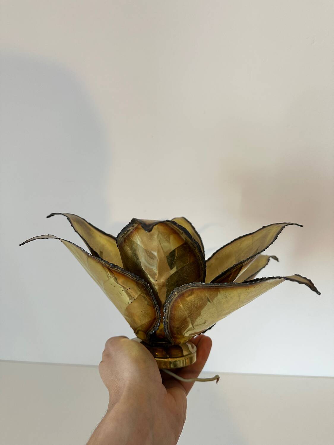 Copper-plated brass flower wall light