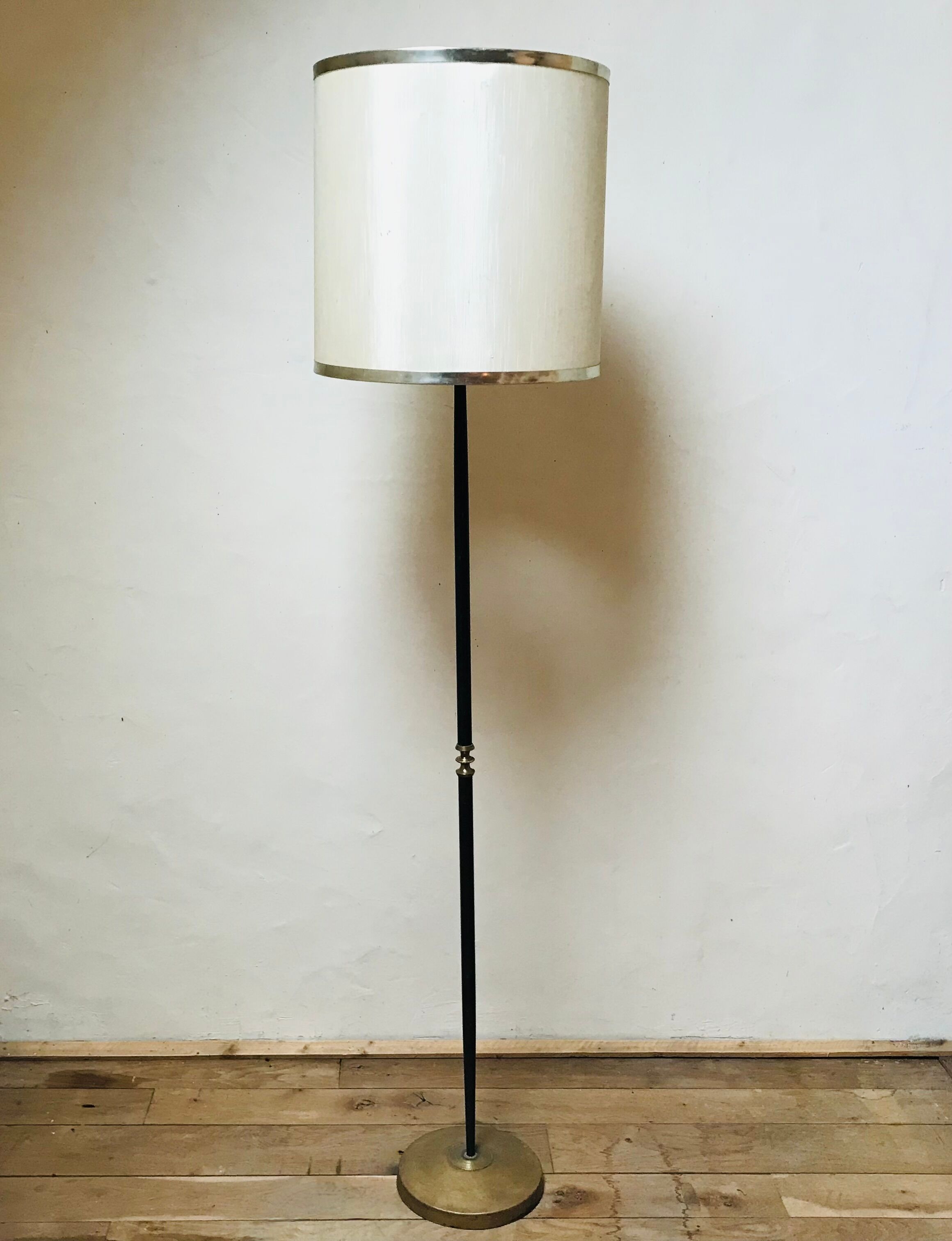 Floor lamp in black lacquered metal, 50s.