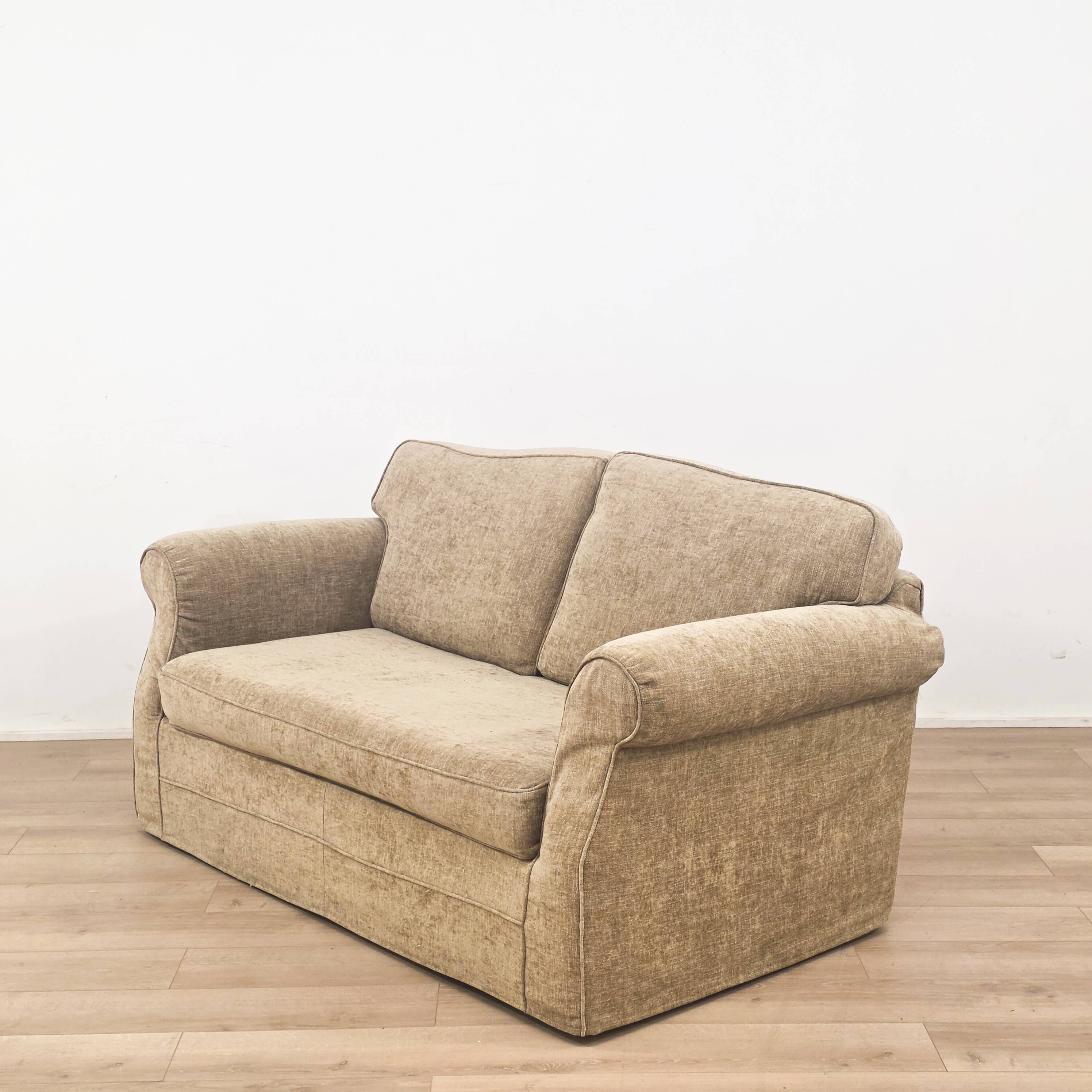 Beige fabric two-seater sofa – Cottage chic spirit and timeless comfort