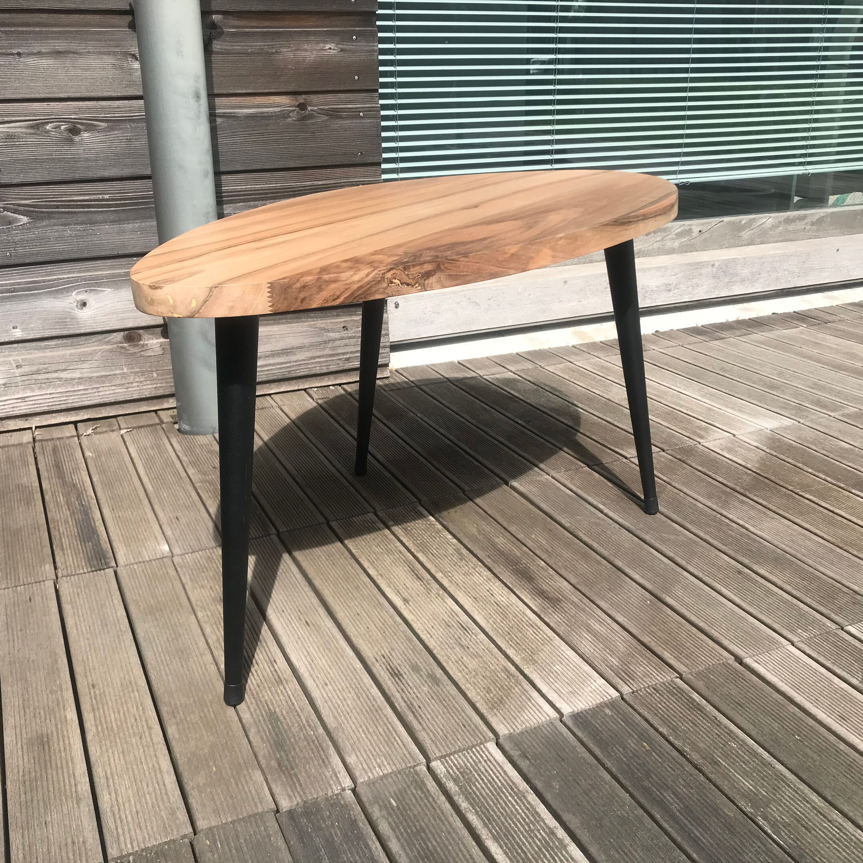 Table basse asymétrique