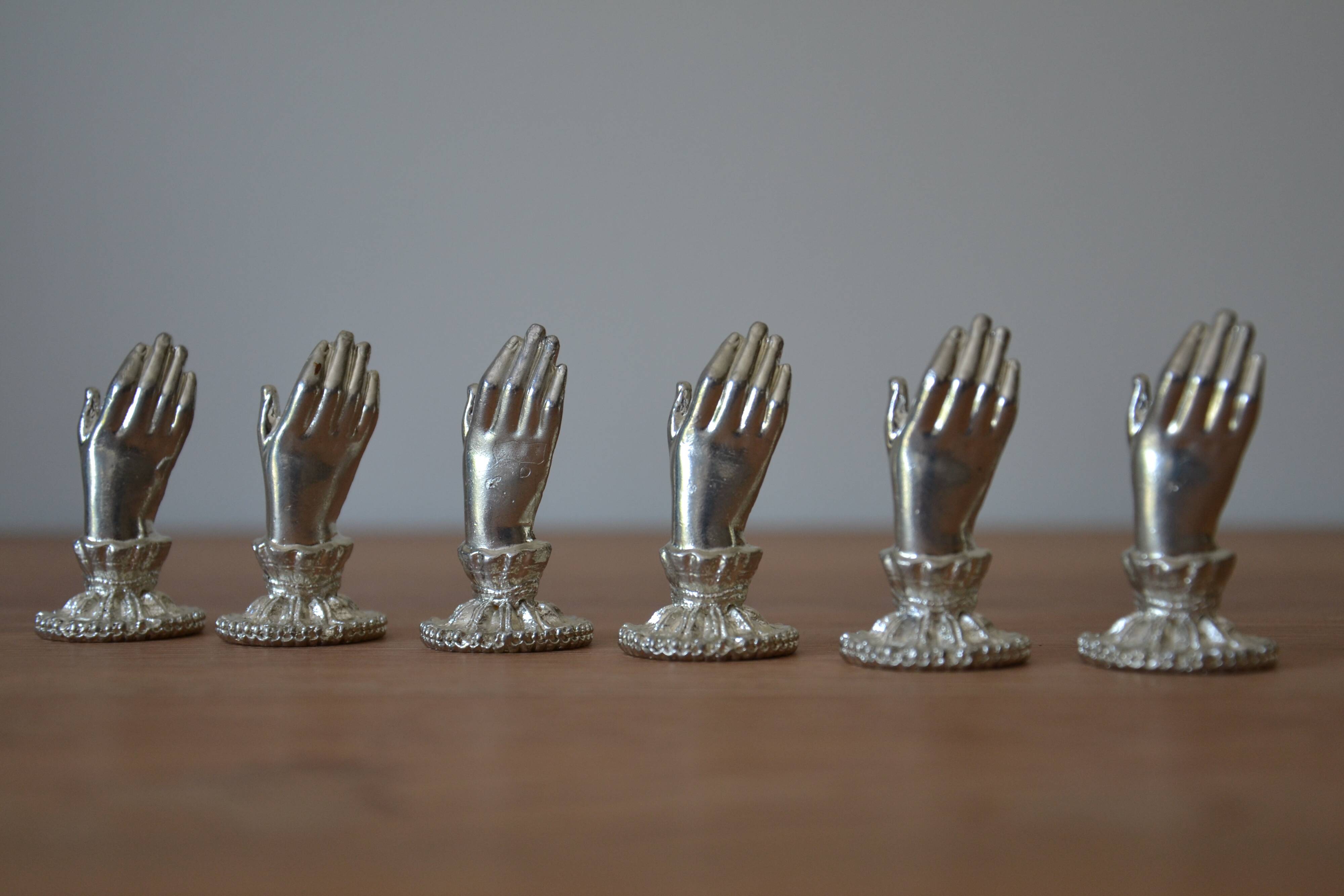 6 silver-plated menu holders A British production