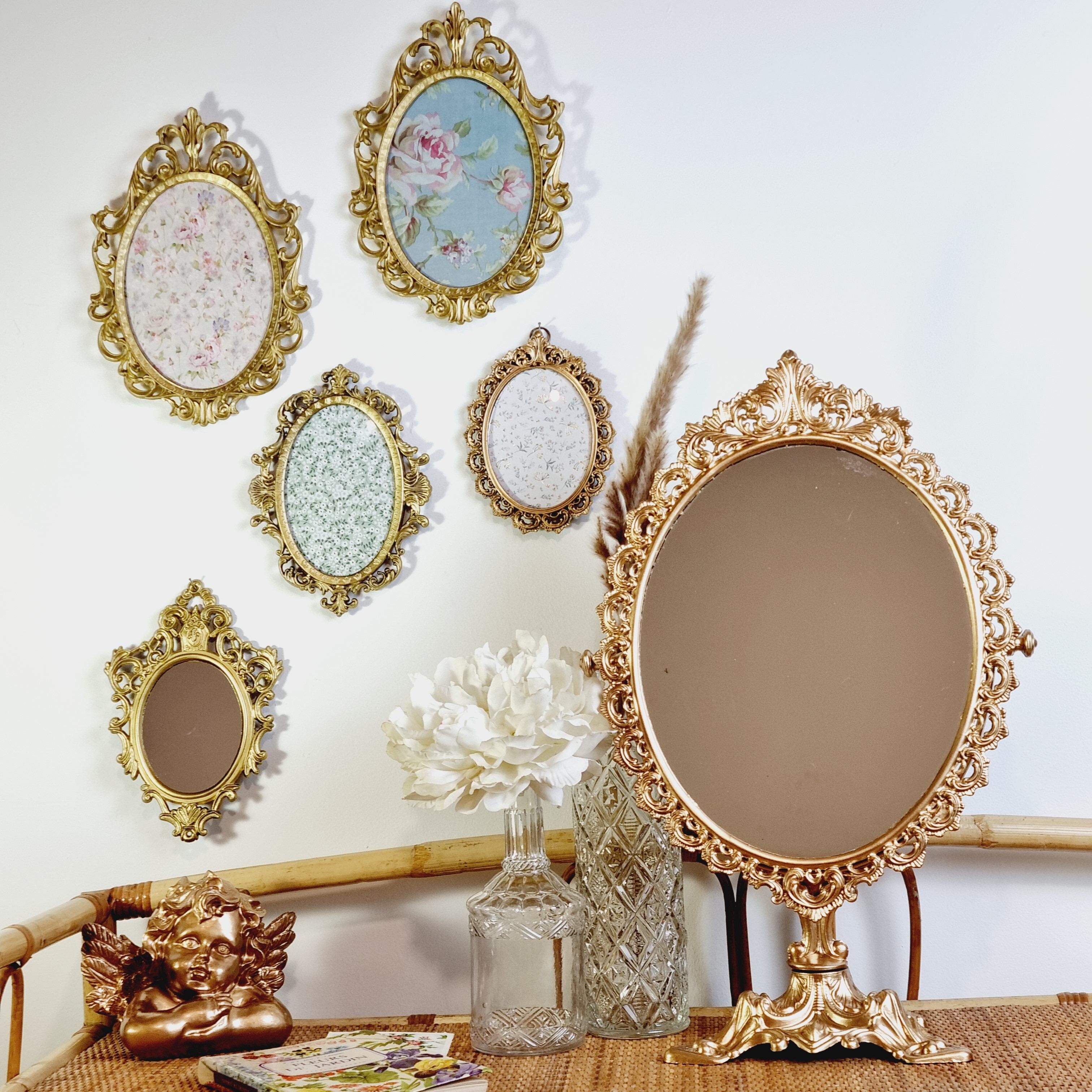 Golden metal psyche mirror 30x50cm