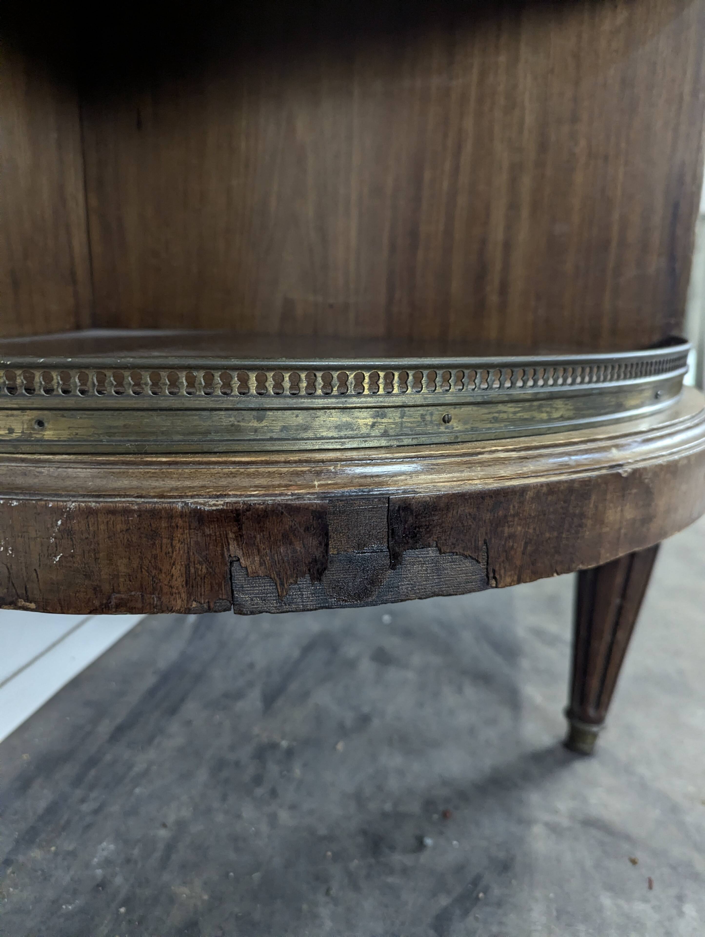 Louis XVI style dessert table in mahogany, late 19th century.