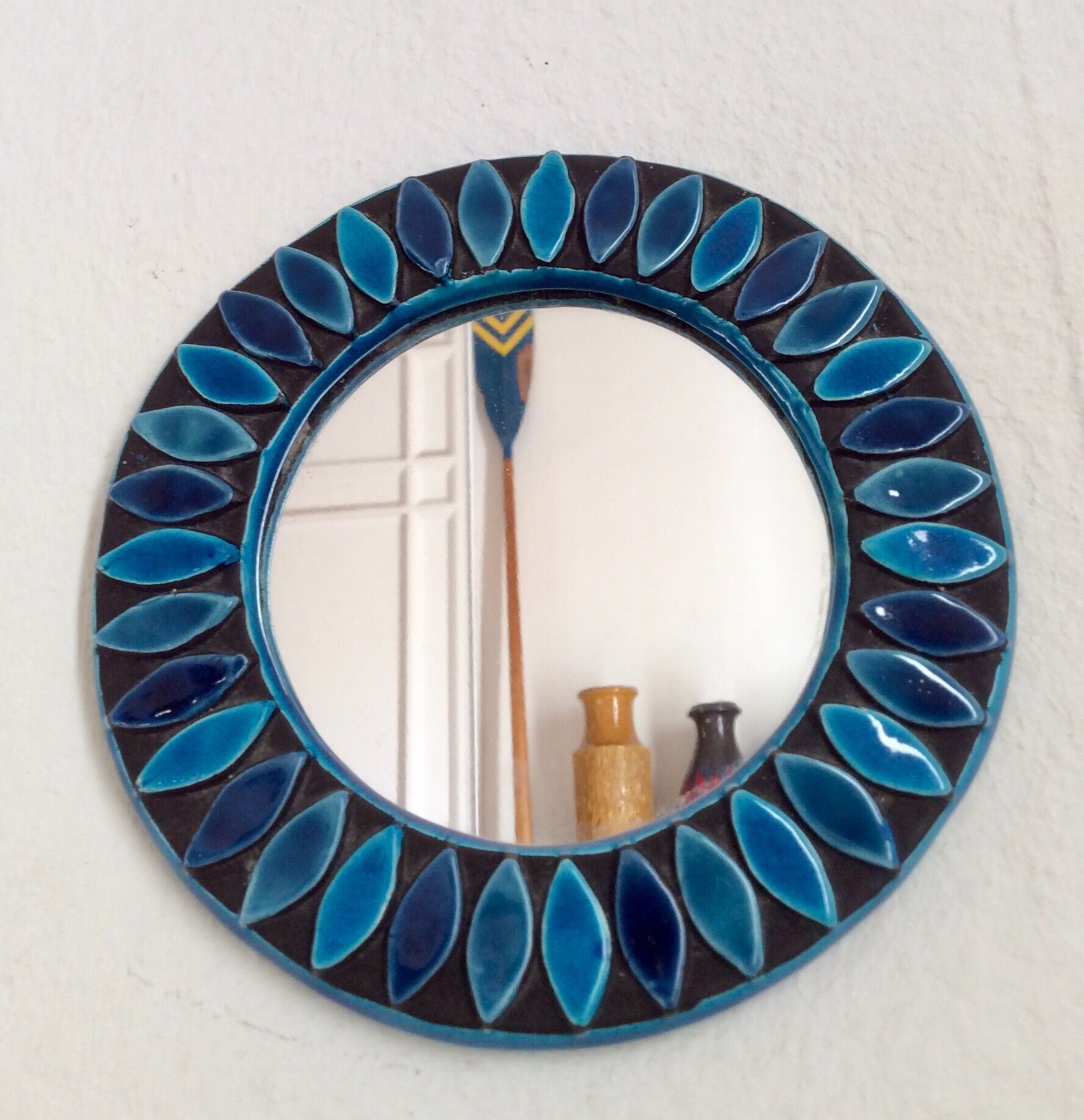 Ceramic mirror 70s diameter 15 cm