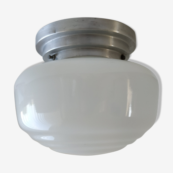 Globe opaline ceiling