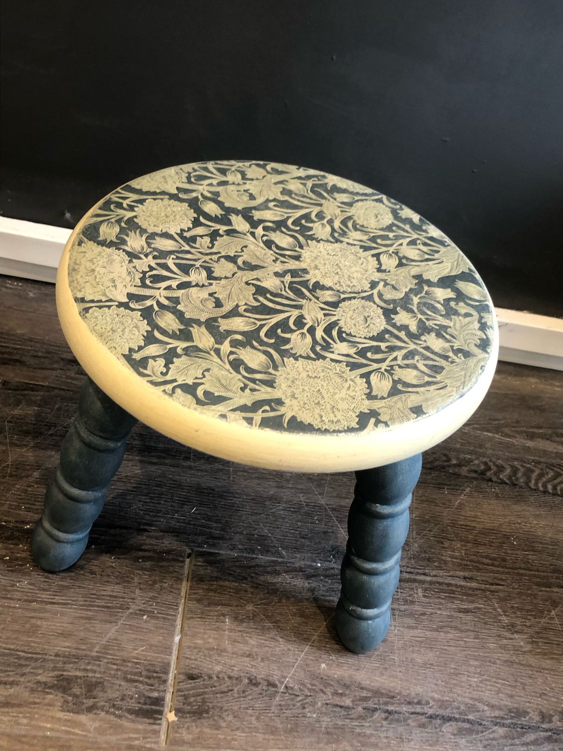 Traitor's stool