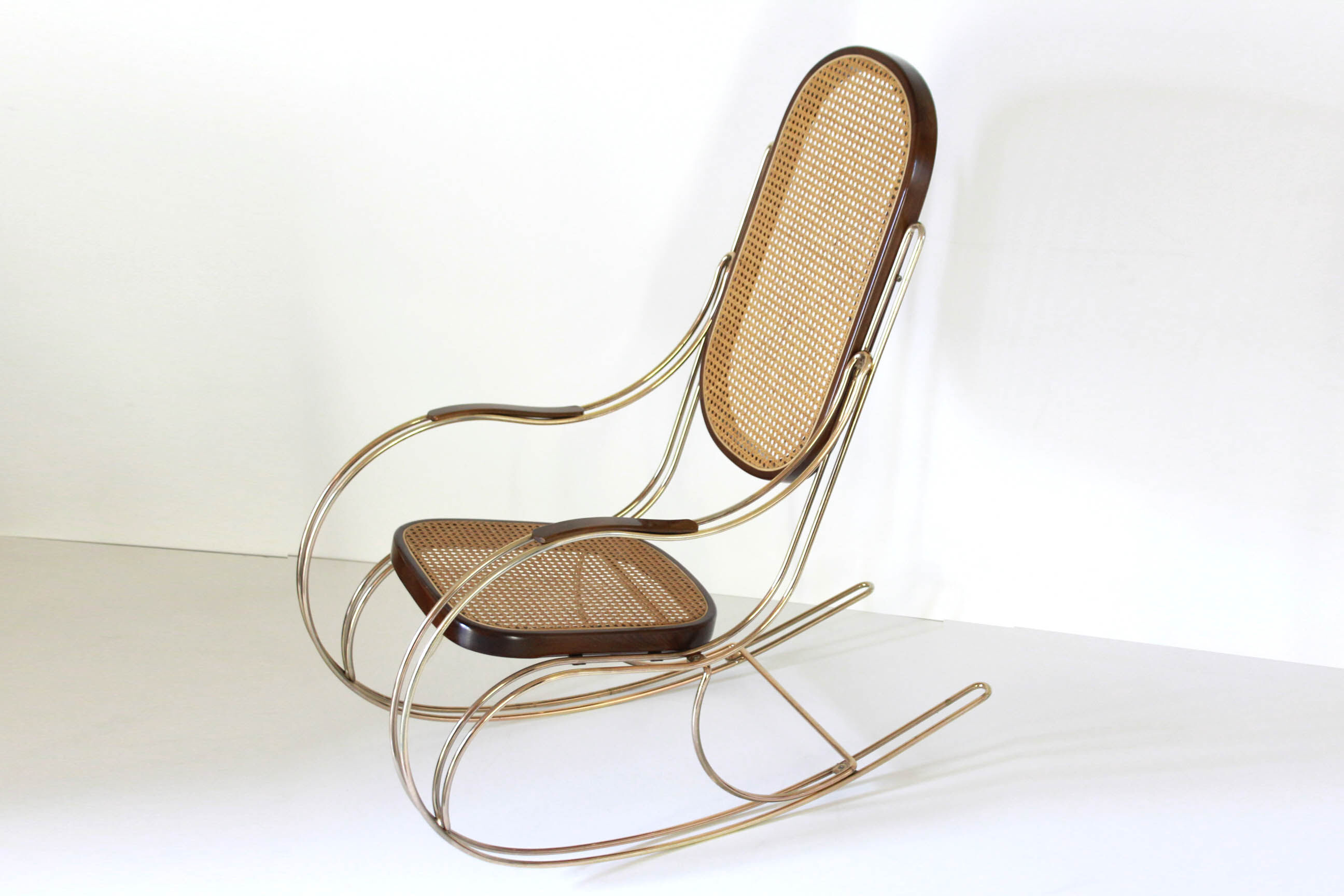 1970s vintage rocking chair