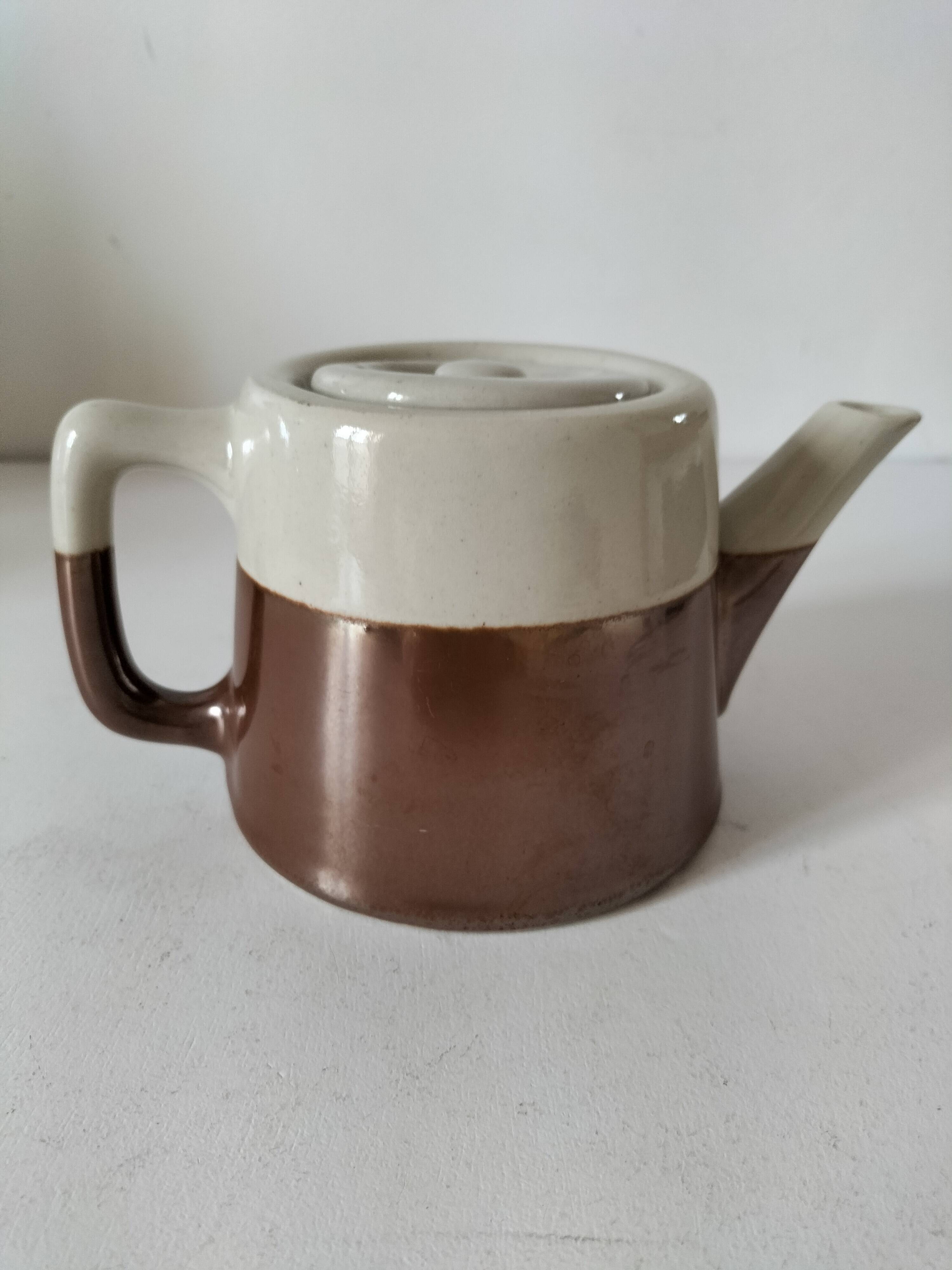 Vintage two-tone teapot — Japandi style