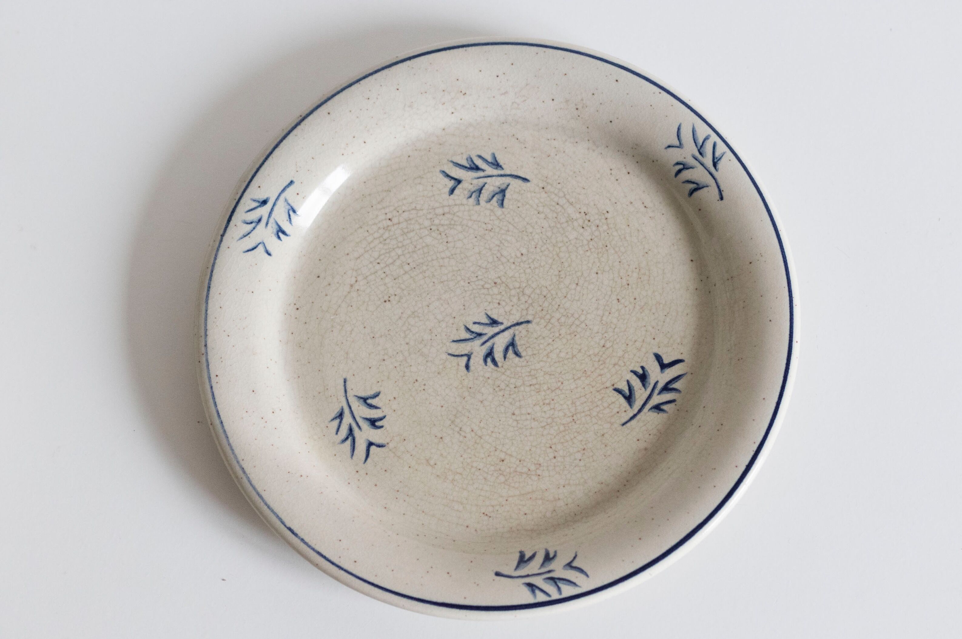 4 plates with earthenware desserts from St Amand