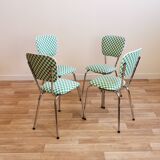 4 chaises vintage retapissées en tissu damier
