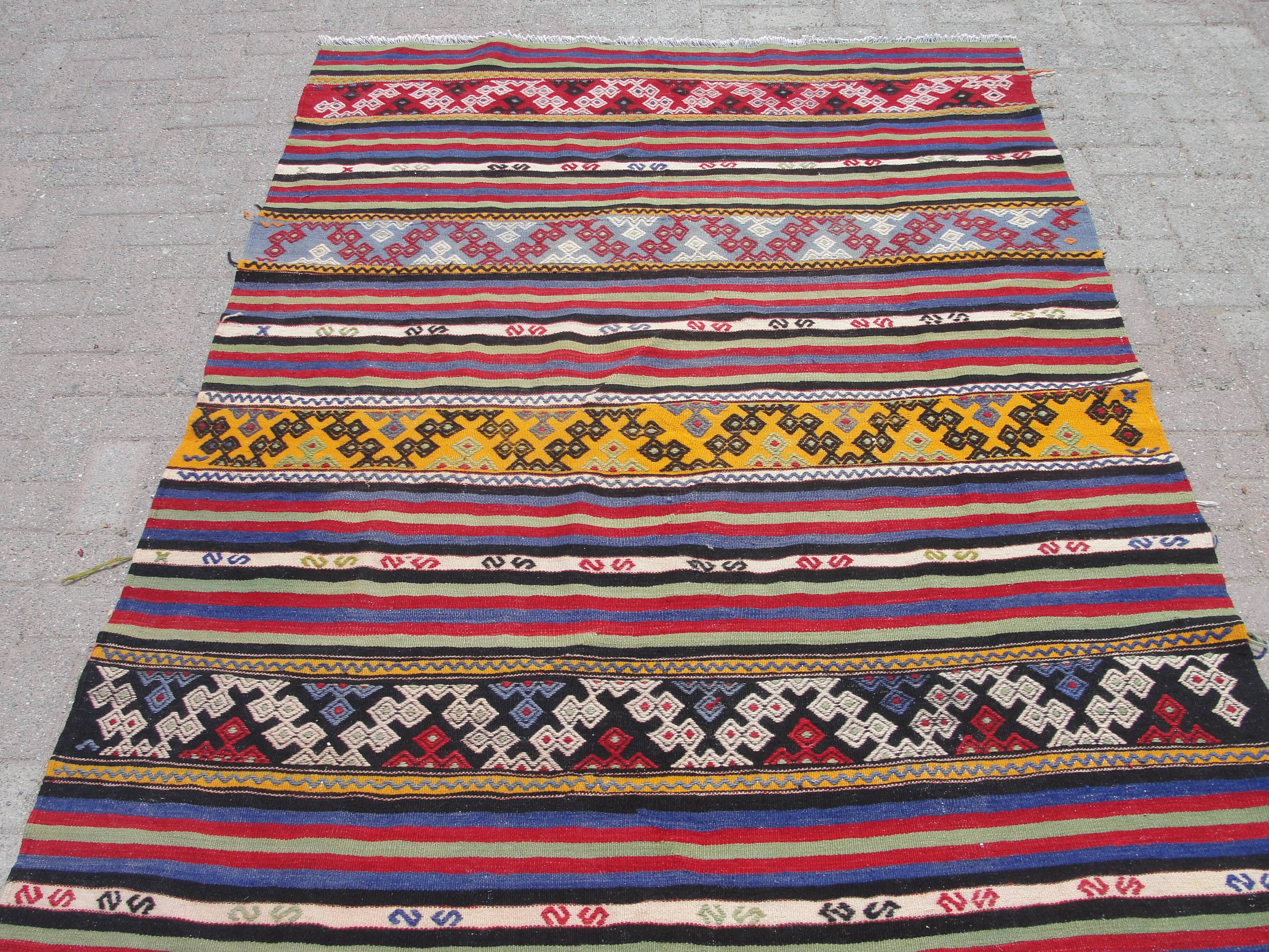 Handmade area kilim rugs for livingroom