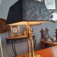 Lampe à poser dite " Gratte-ciel" en laiton année 70
