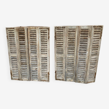2 pairs of louvered shutters