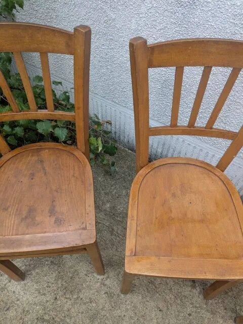 Lot de chaises bistrot