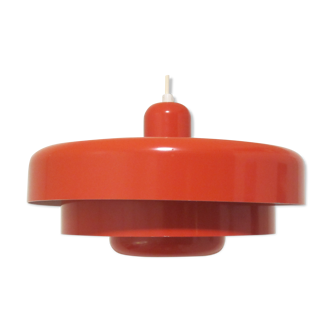 Suspension scandinave en métal rouge