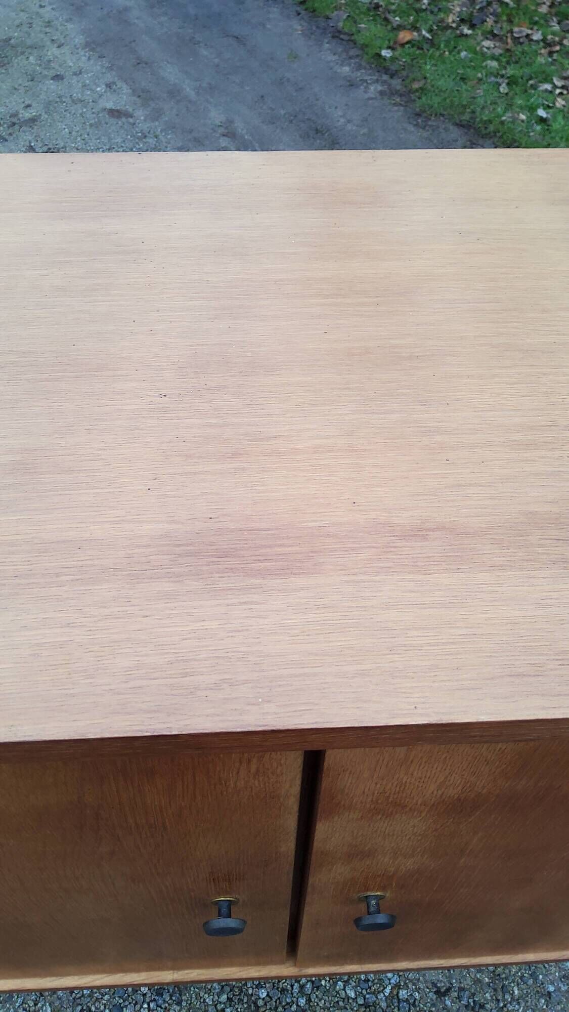 Buffet of the 60s in blond oak metal feet with square section