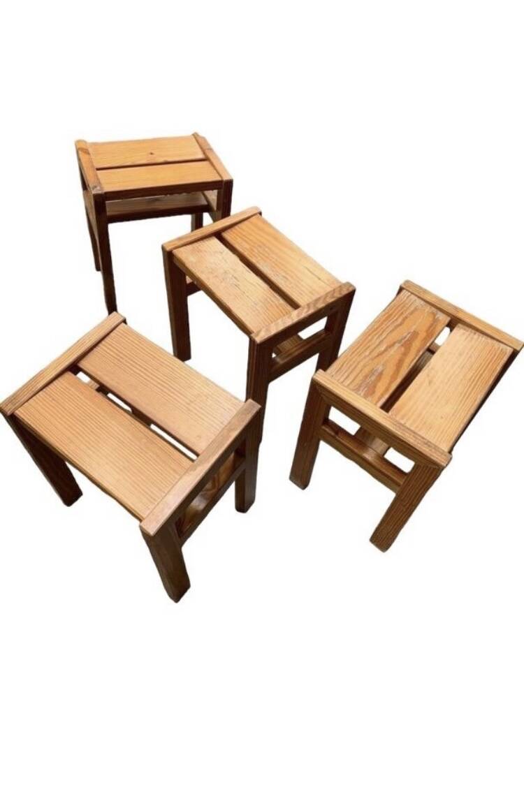 Série de 4 tabourets André Sornay