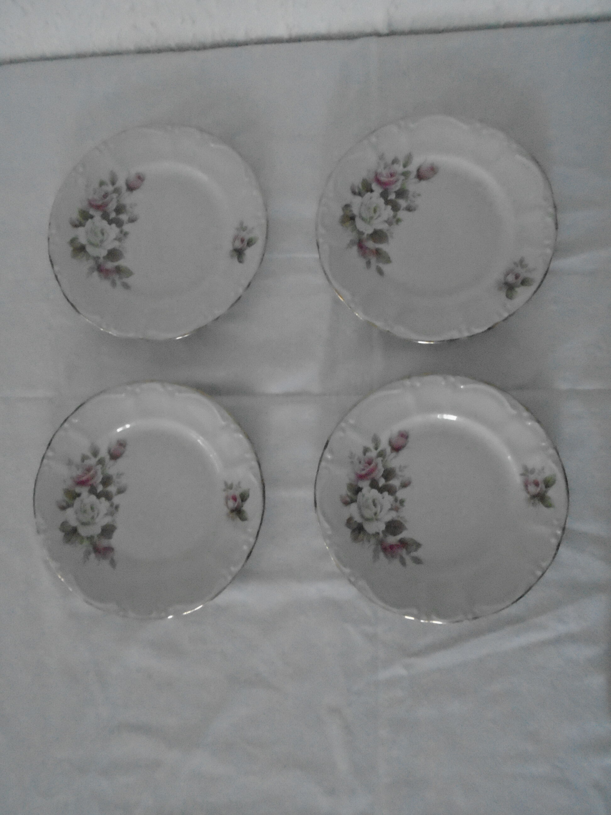 4 plates porcelain dessert Royal décor of english roses