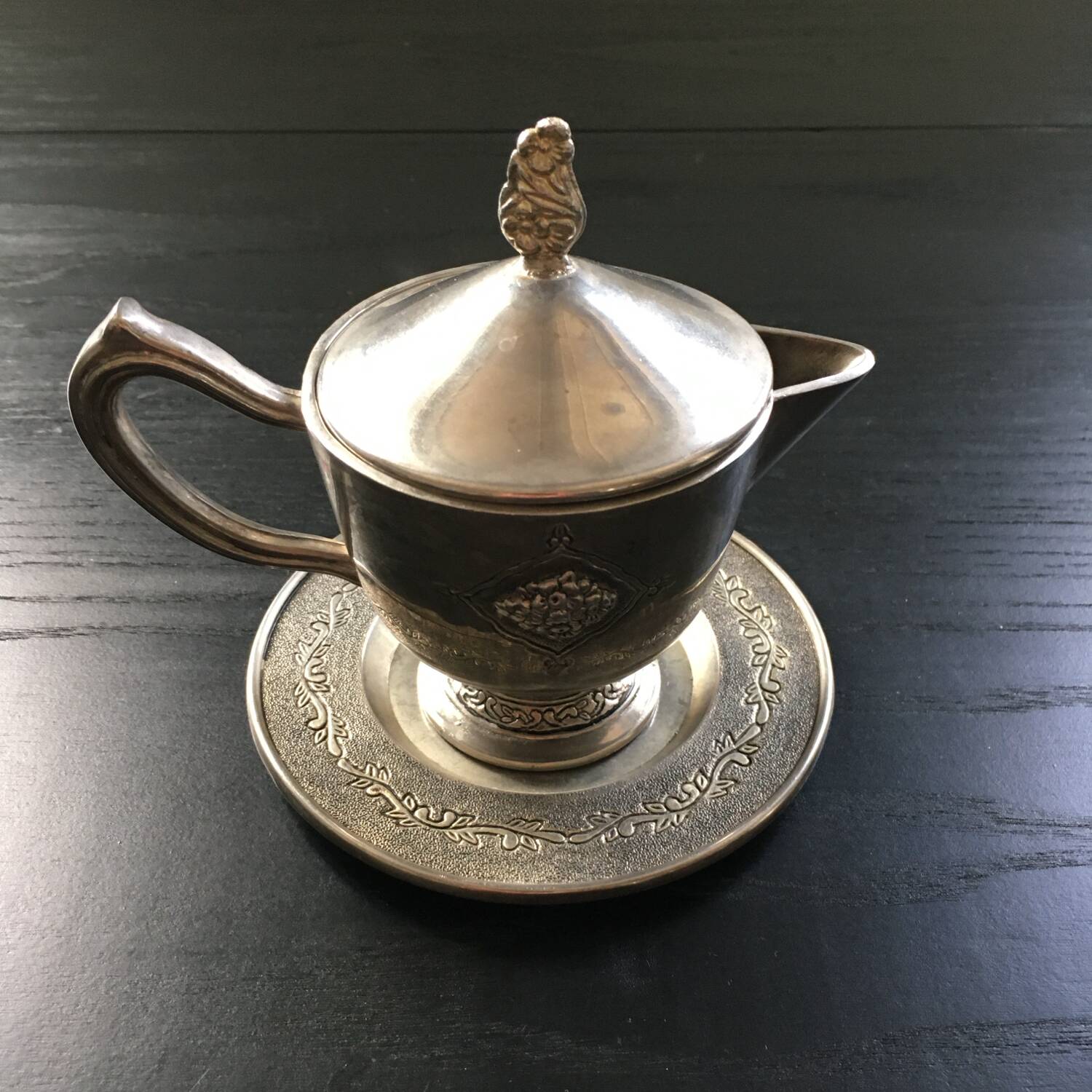 Classic silver metal creamer