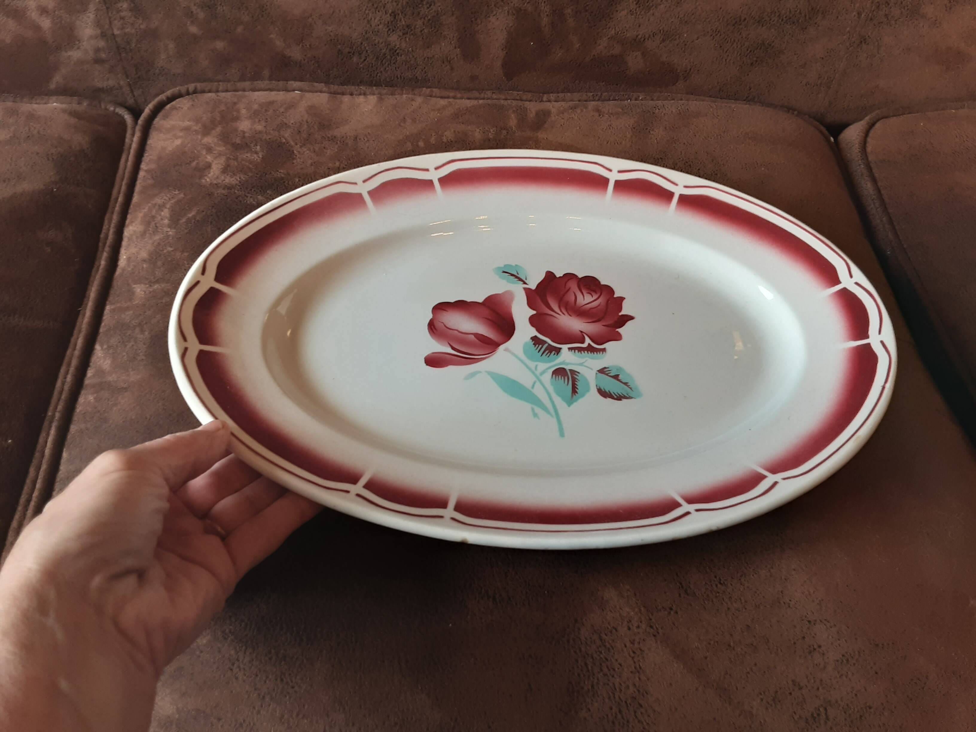 Grand plat ovale  porcelaine