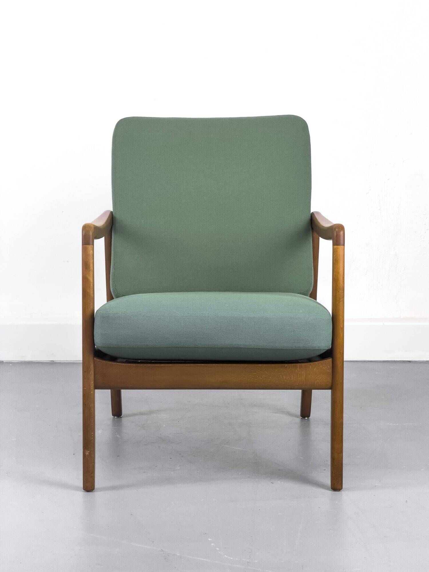 Danish Lounge Chair Model FD-109 by Ole Wanscher for France & Daverkosen, 1