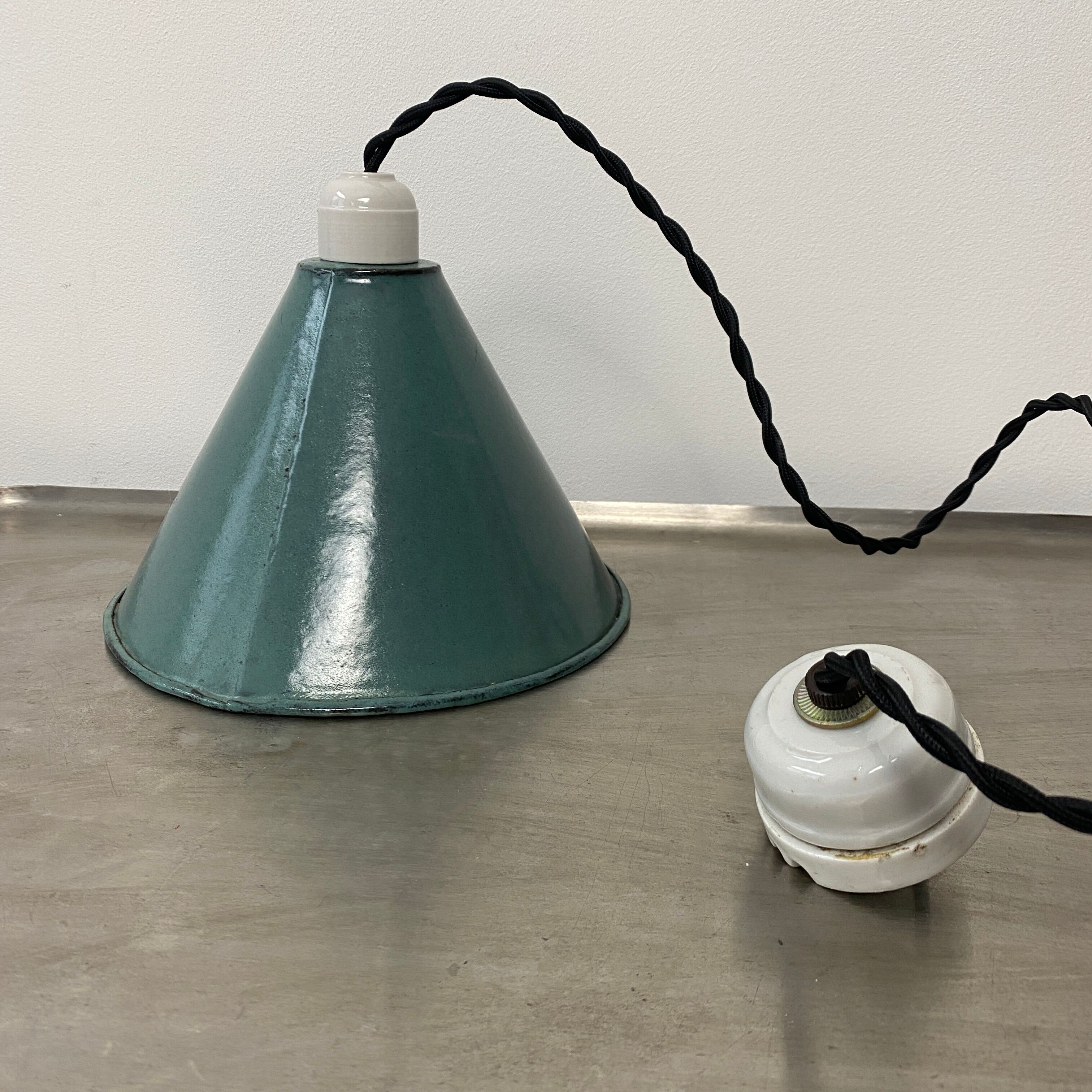 OLD INDUSTRIAL SUSPENSION TOLE EMAILLEE BLUE-GRAY