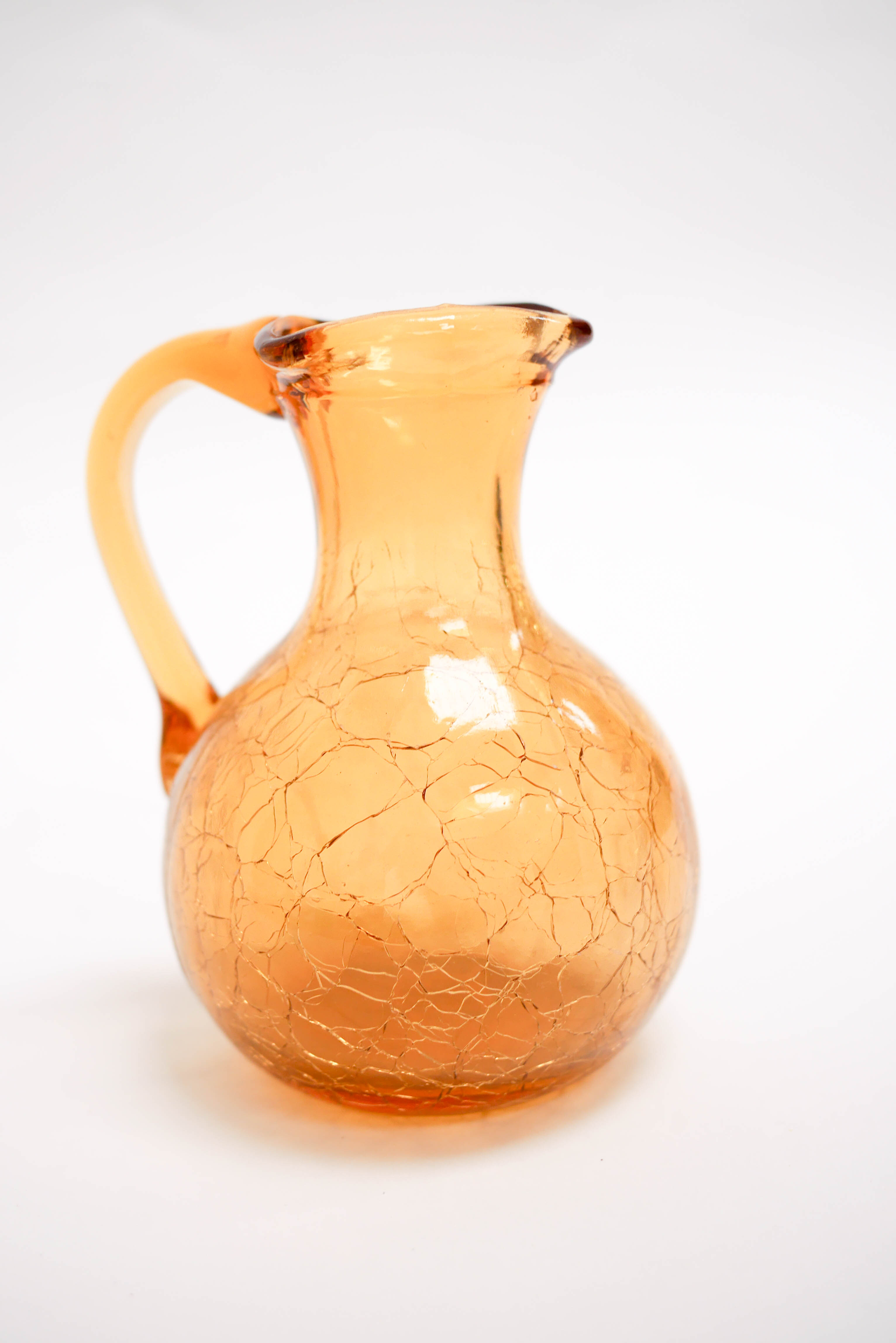 Pot en verre craquelé