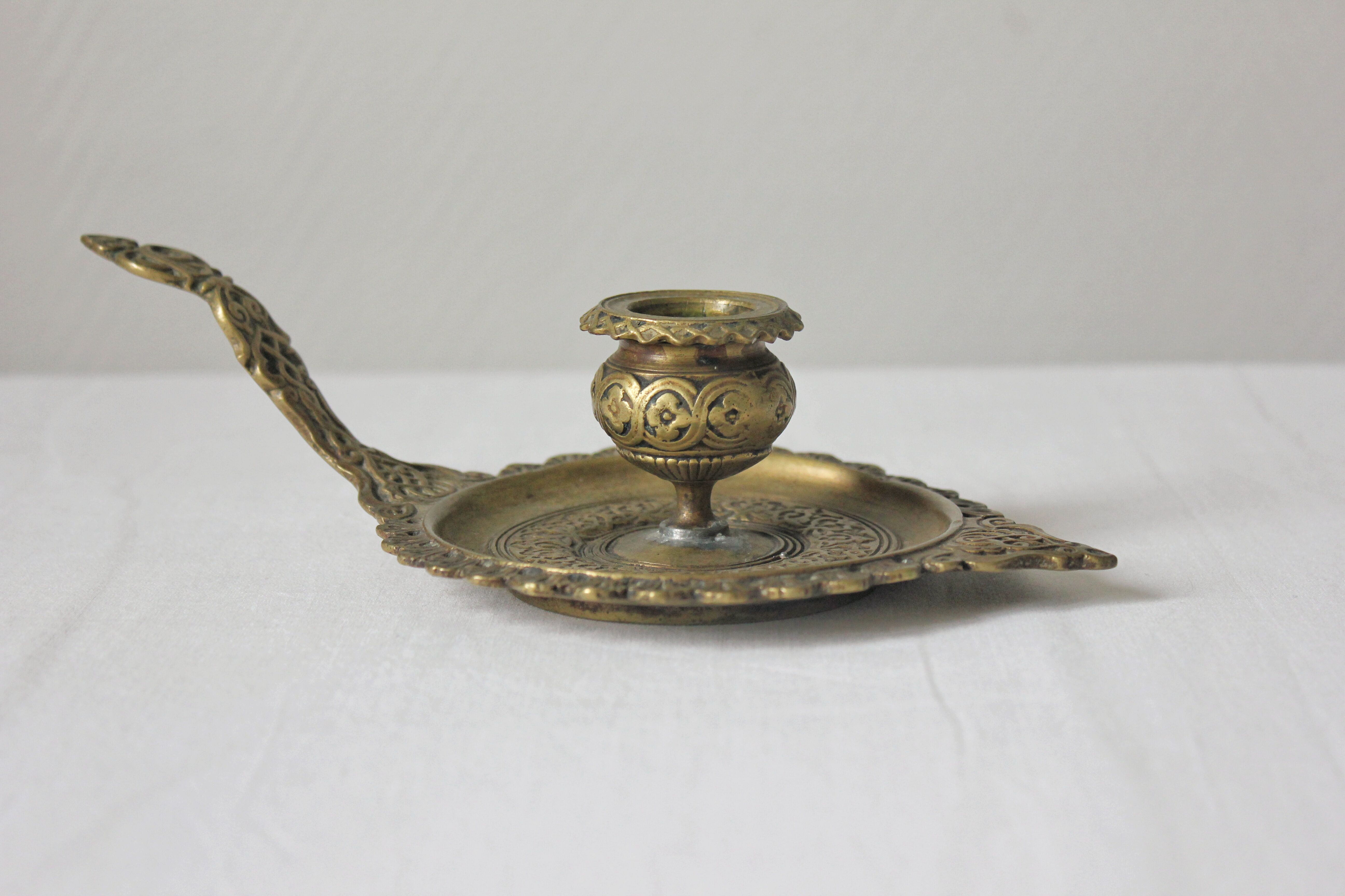 Bougeoir à main oriental en laiton vintage