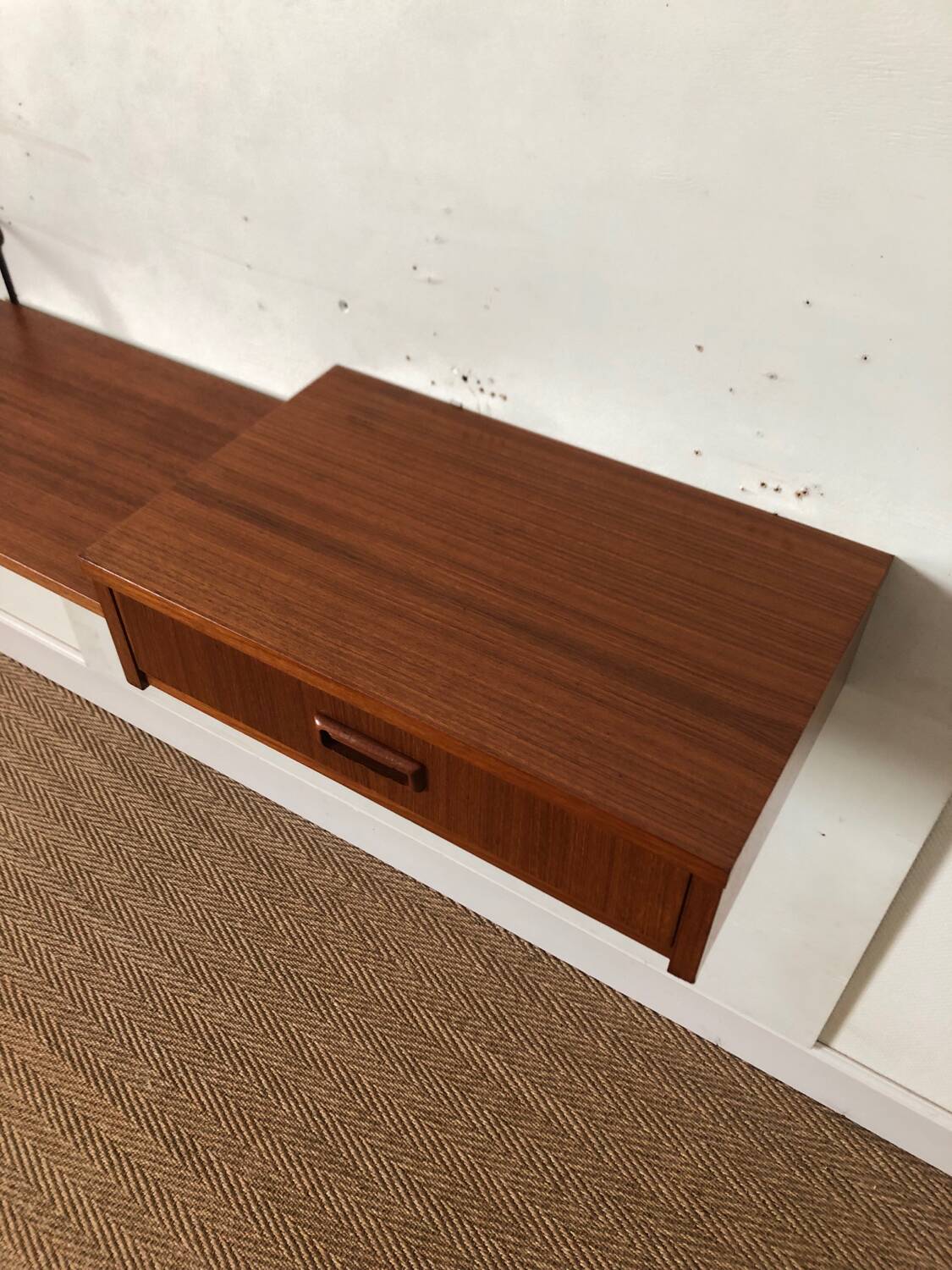 Wall console