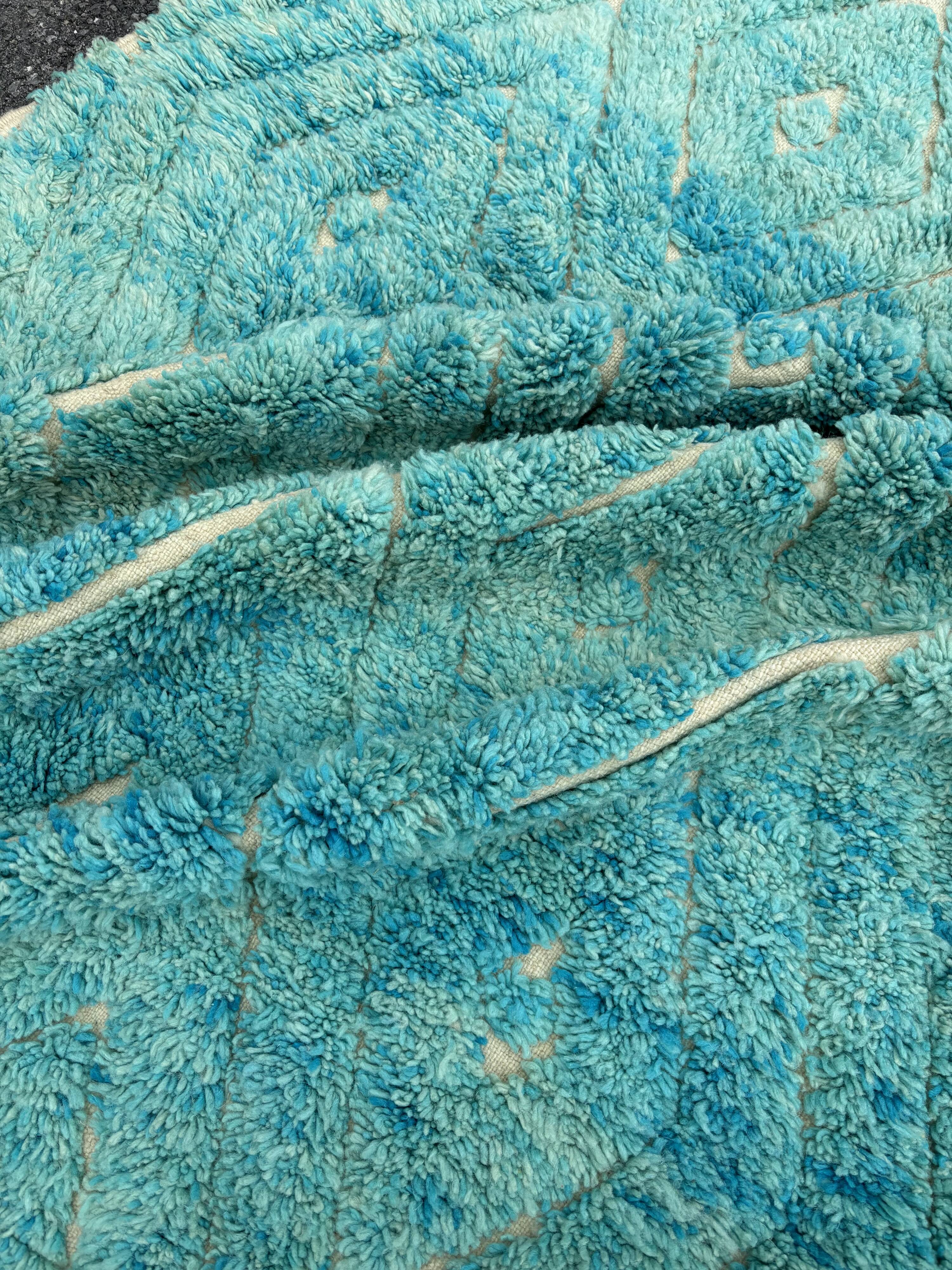 Moroccan blue Berber carpet beni ouarain