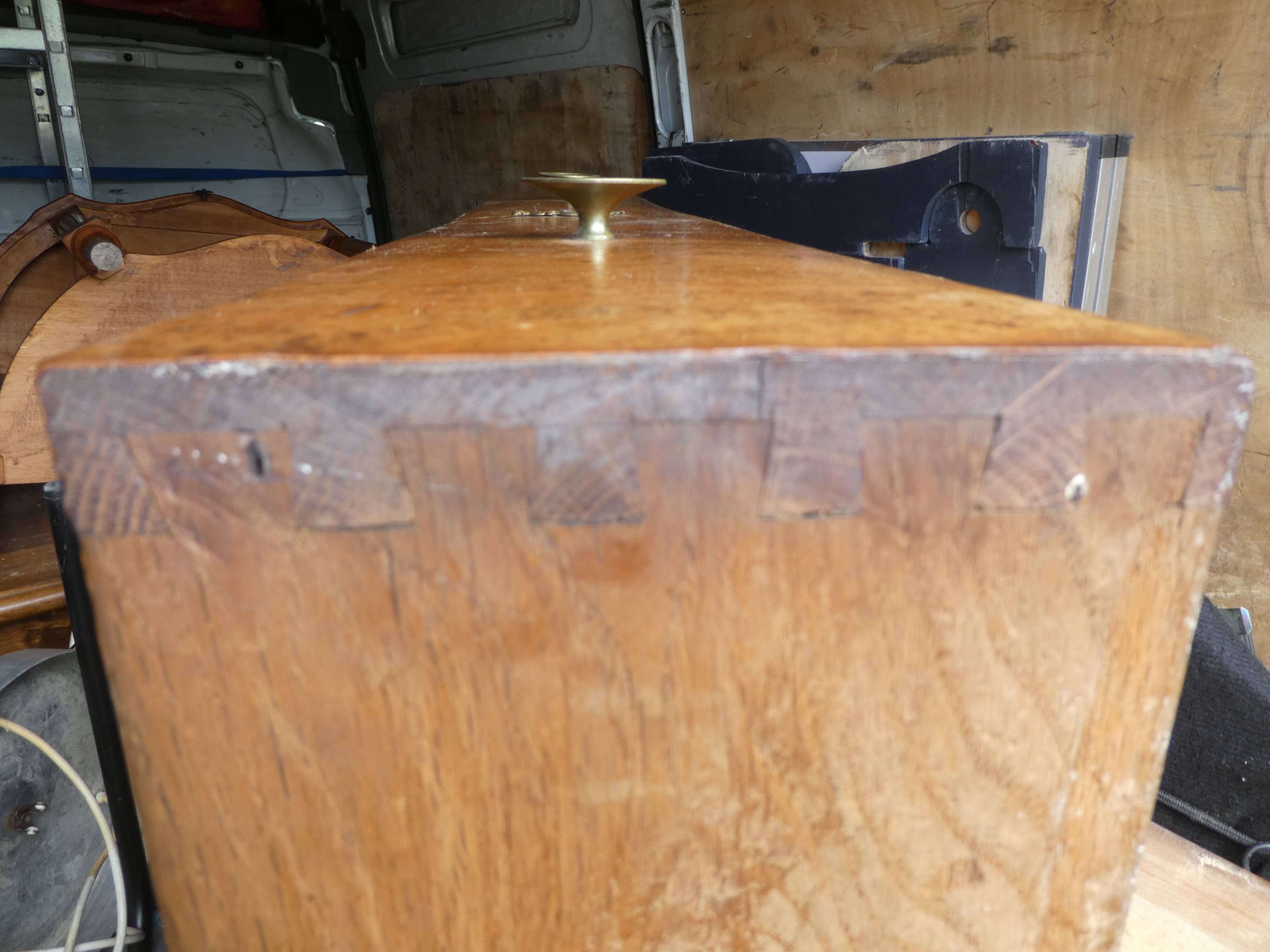 Louis Philippe dresser