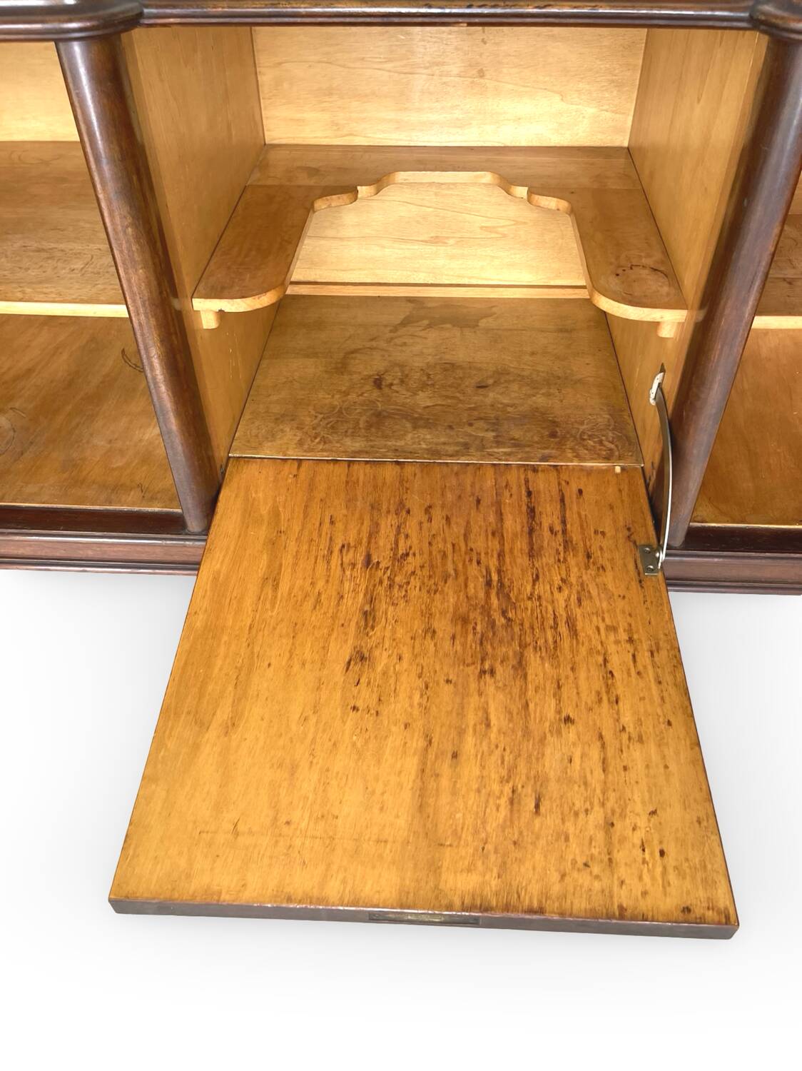 Élégant buffet italien fabriqué par Galleria G. Malafronte, Rome, années 1940